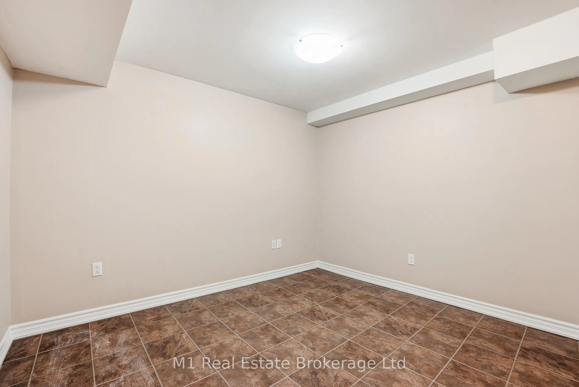 Photo 43 of 8 Ralston Drive, Guelph, Grange Road — HOMEH