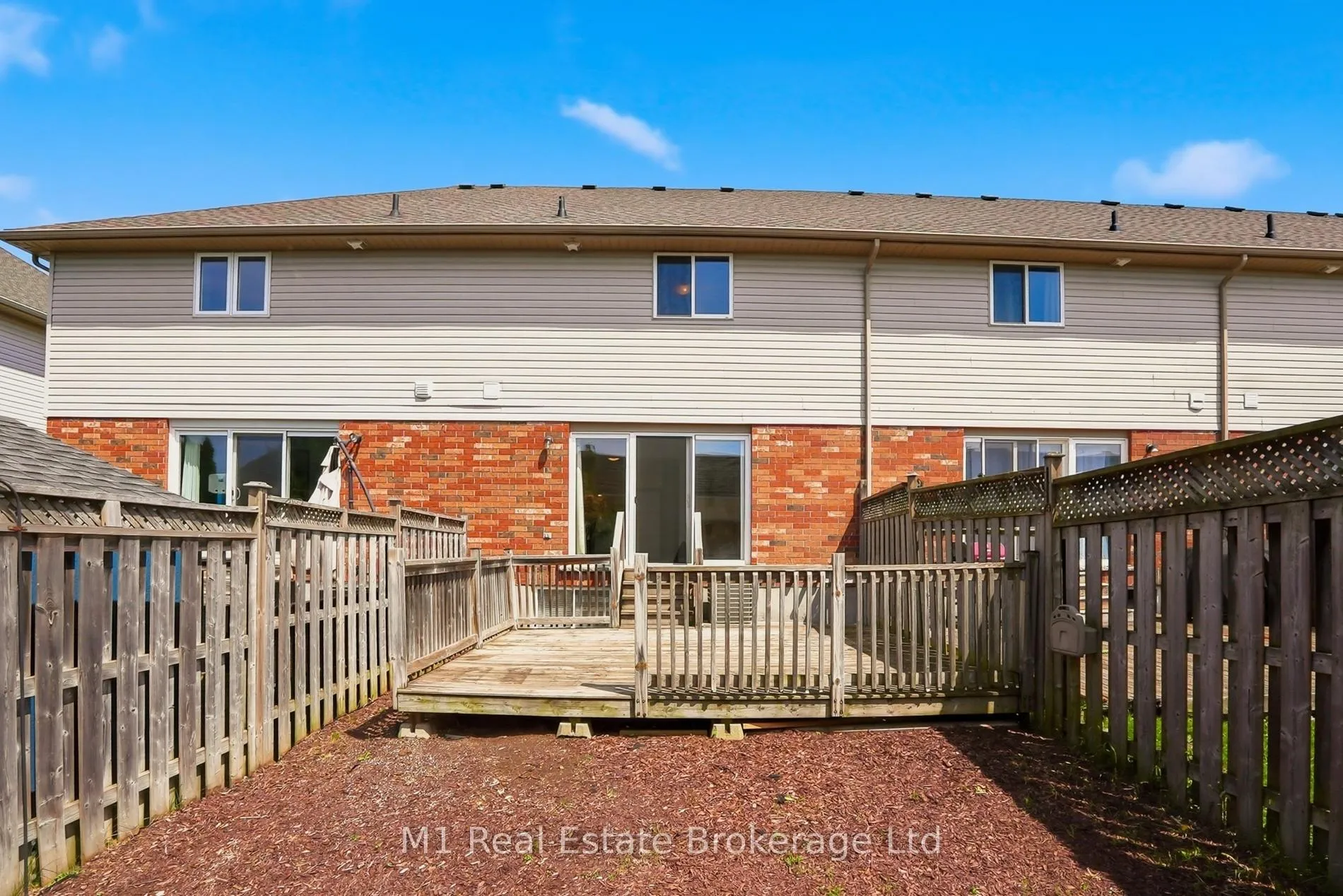 Photo 33 of 8 Ralston Drive, Guelph, Grange Road — HOMEH