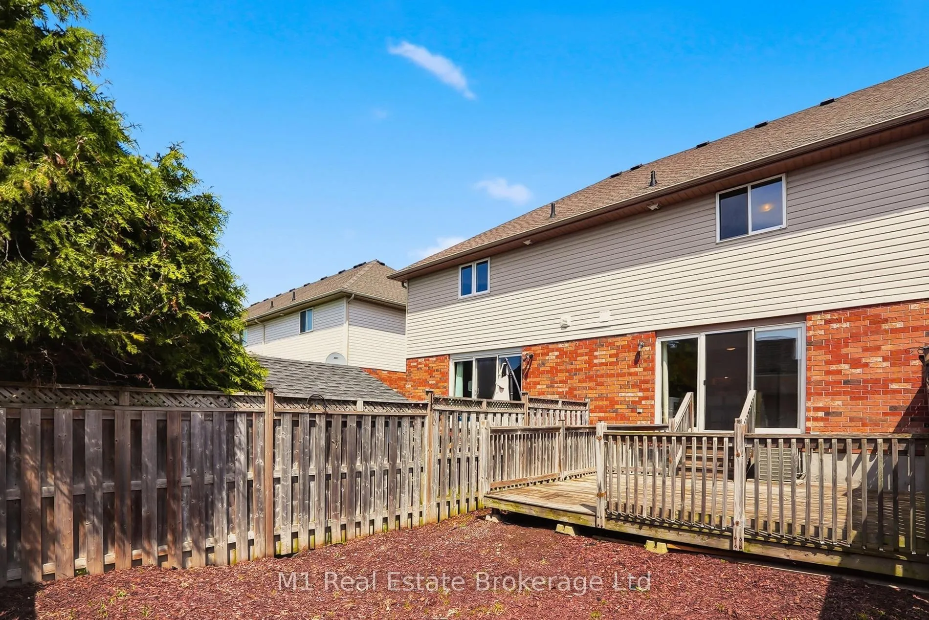 Photo 35 of 8 Ralston Drive, Guelph, Grange Road — HOMEH