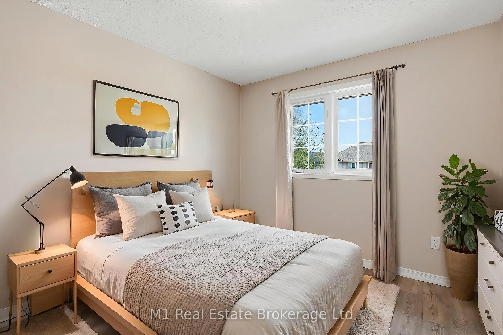 Photo 21 of 8 Ralston Drive, Guelph, Grange Road — HOMEH