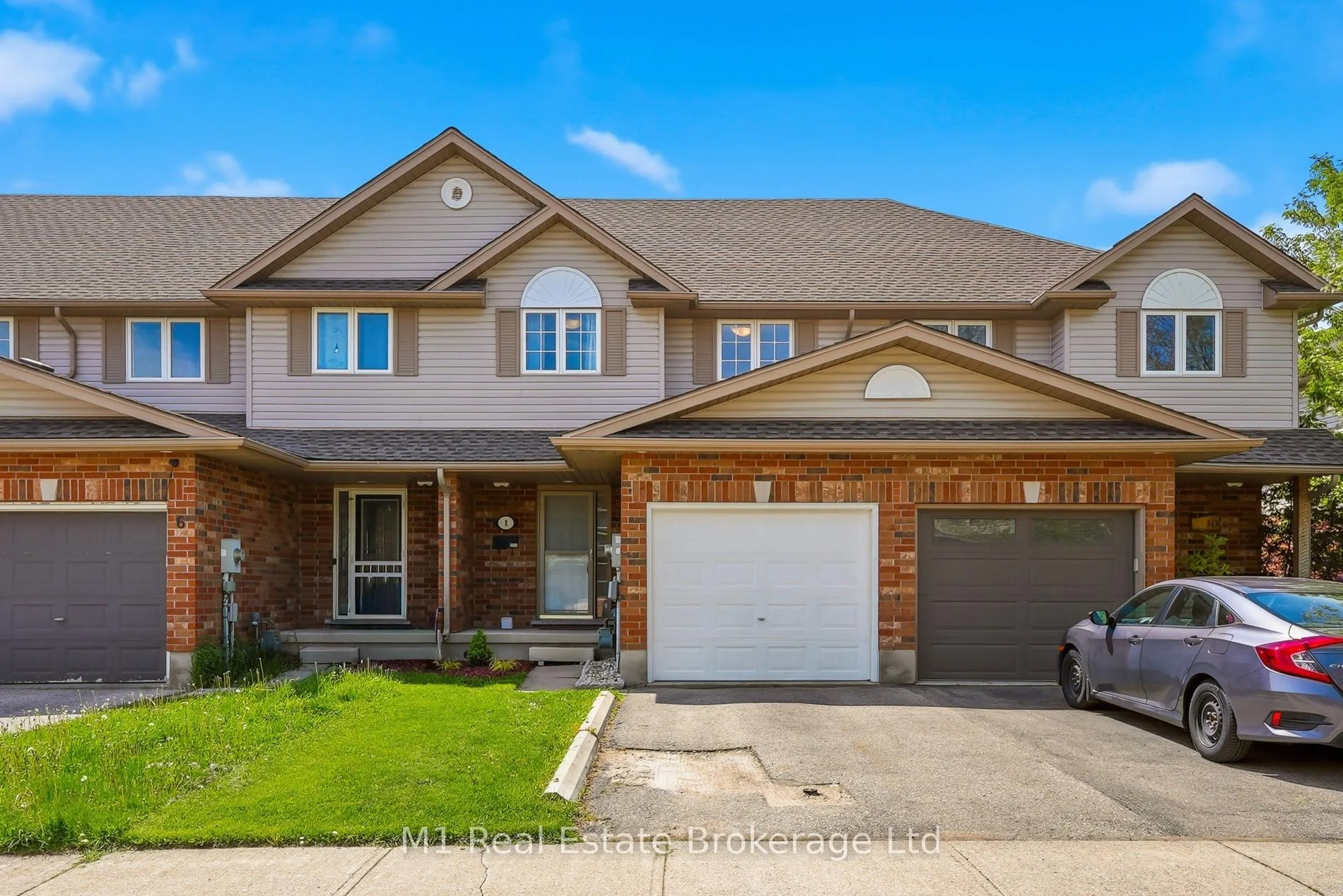 Photo 37 of 8 Ralston Drive, Guelph, Grange Road — HOMEH