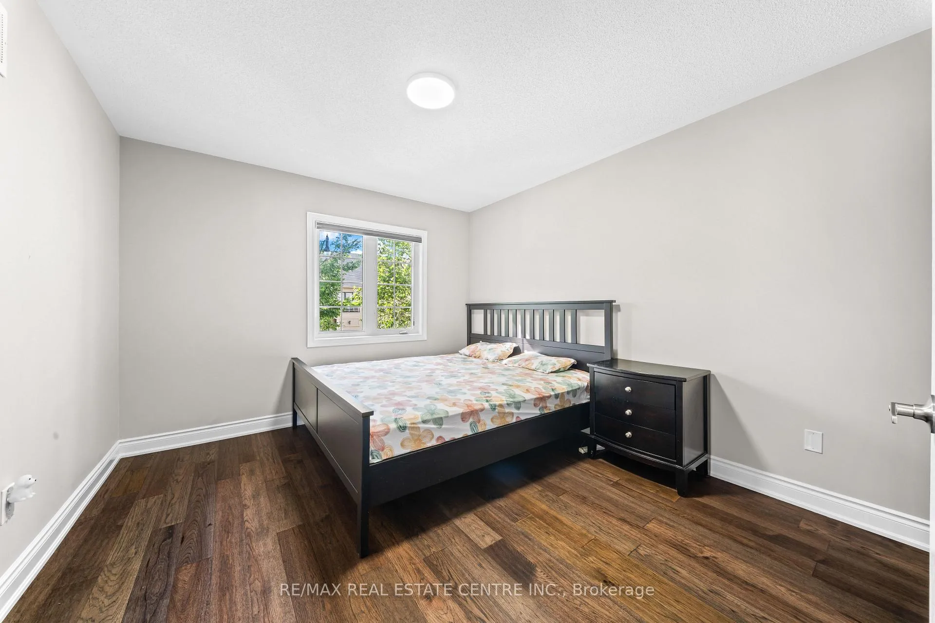 Photo 23 of 39 Beachville Circle, Brampton, Credit Valley — HOMEH