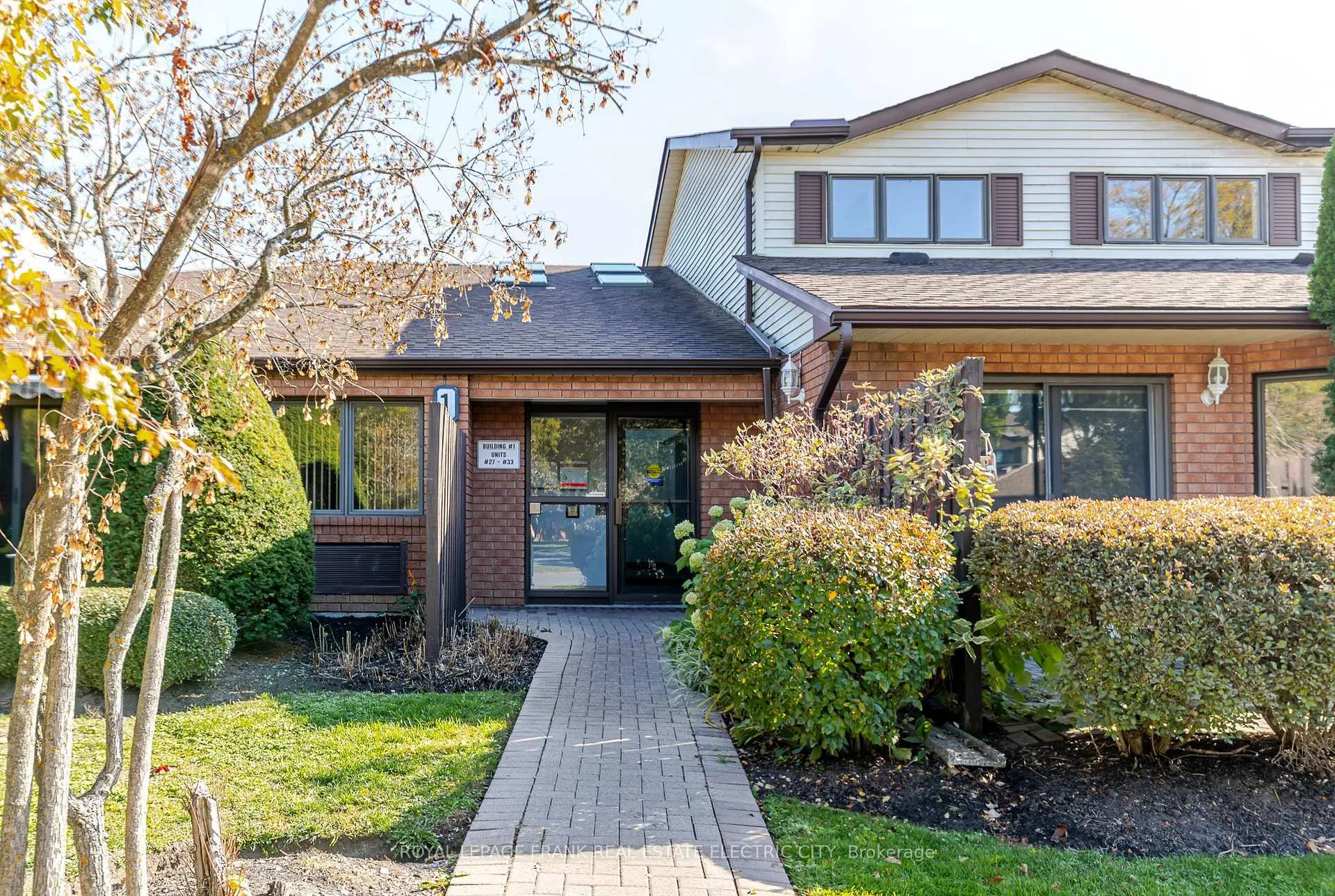Photo 2 of Unit 30, 36 Champlain Crescent, Peterborough, Northcrest Ward 5 — HOMEH