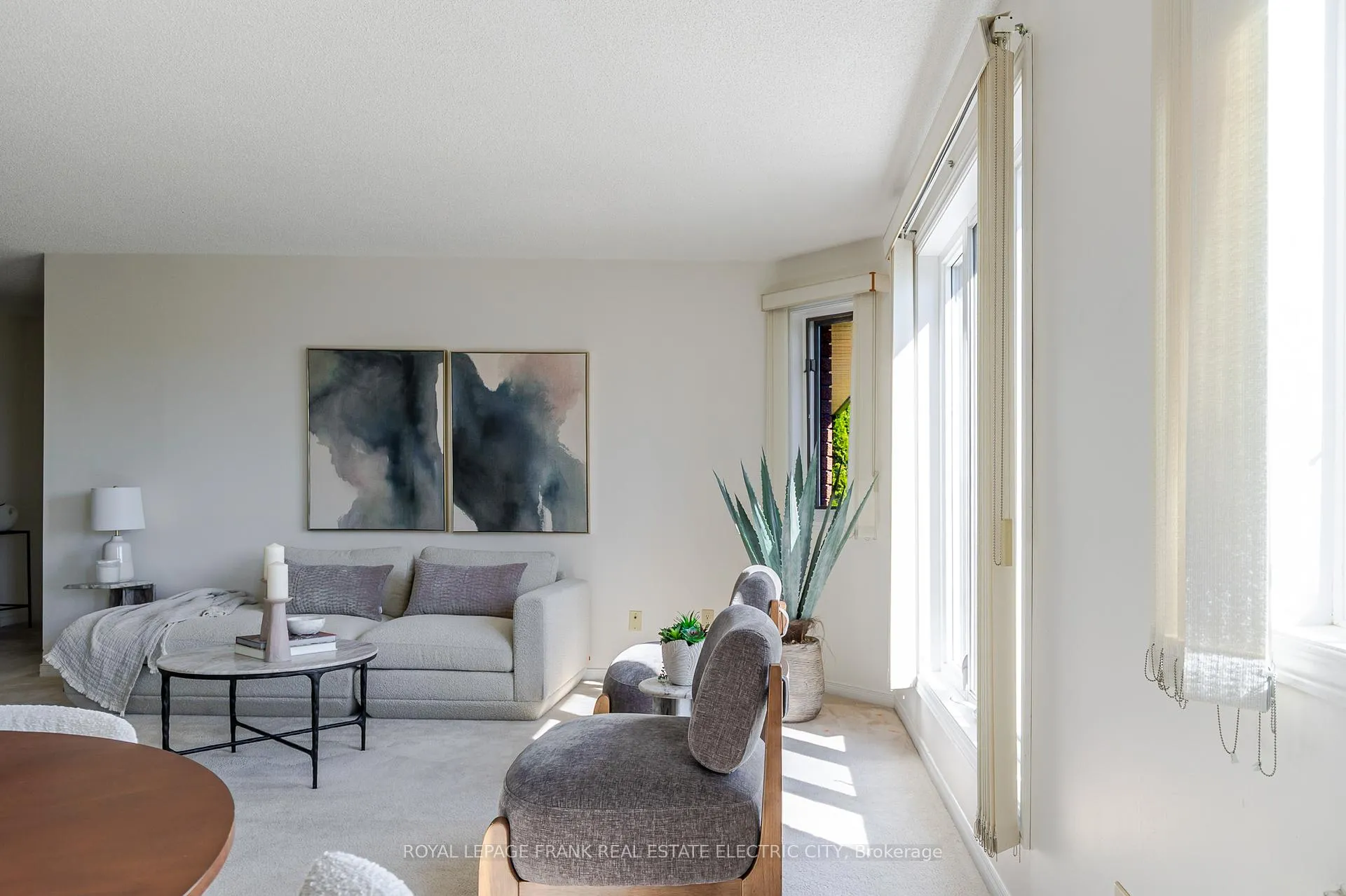 Photo 11 of Unit 30, 36 Champlain Crescent, Peterborough, Northcrest Ward 5 — HOMEH