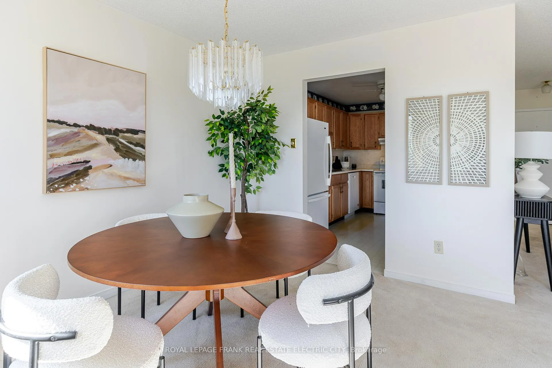 Photo 12 of Unit 30, 36 Champlain Crescent, Peterborough, Northcrest Ward 5 — HOMEH