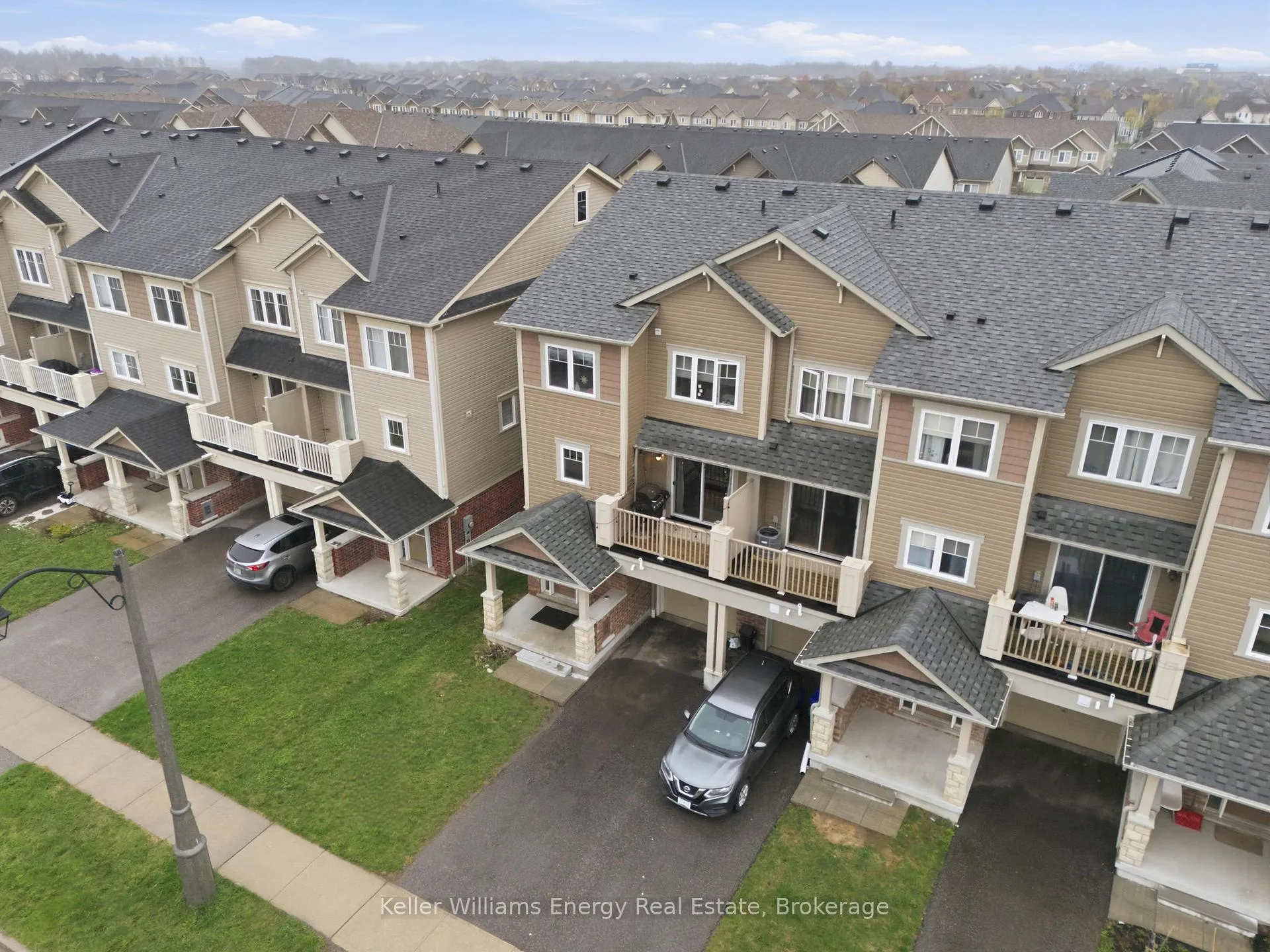 Photo 17 of 67 Tabaret Crescent, Oshawa, Windfields — HOMEH