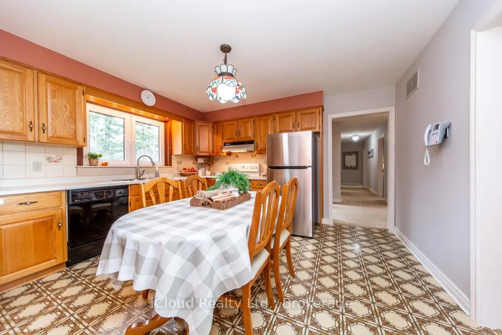 Photo 10 of 4101 Campbellville Road, Milton, Rural Nassagaweya — HOMEH