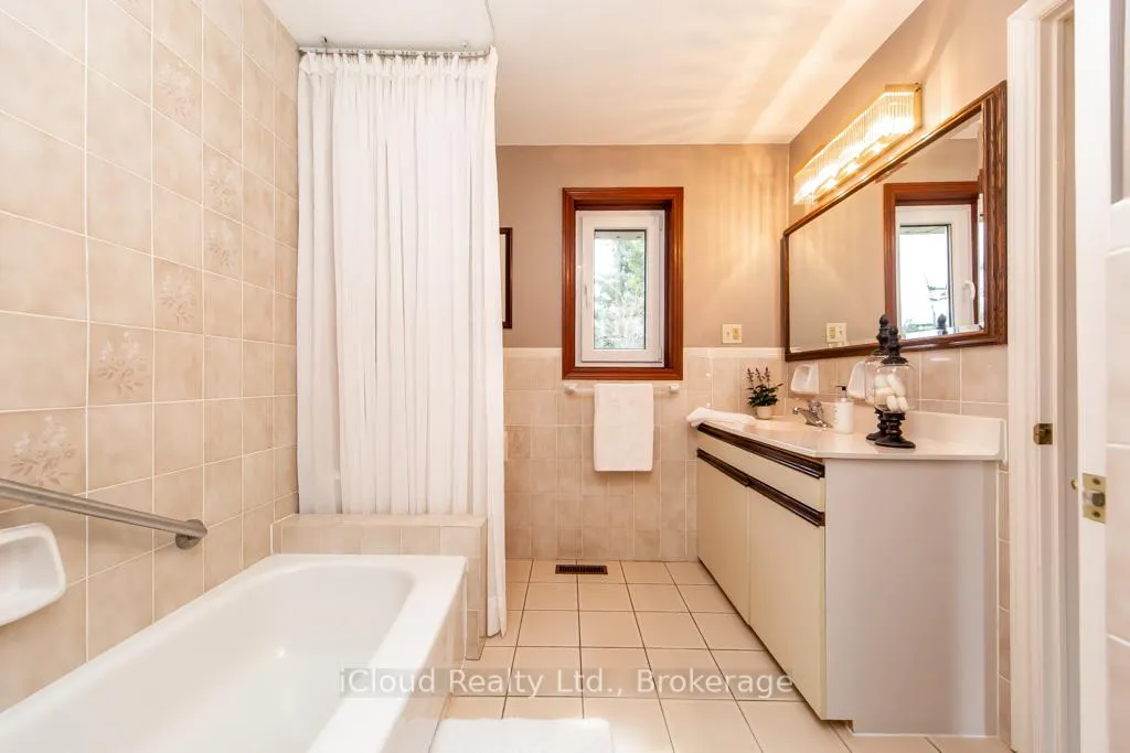 Photo 23 of 4101 Campbellville Road, Milton, Rural Nassagaweya — HOMEH