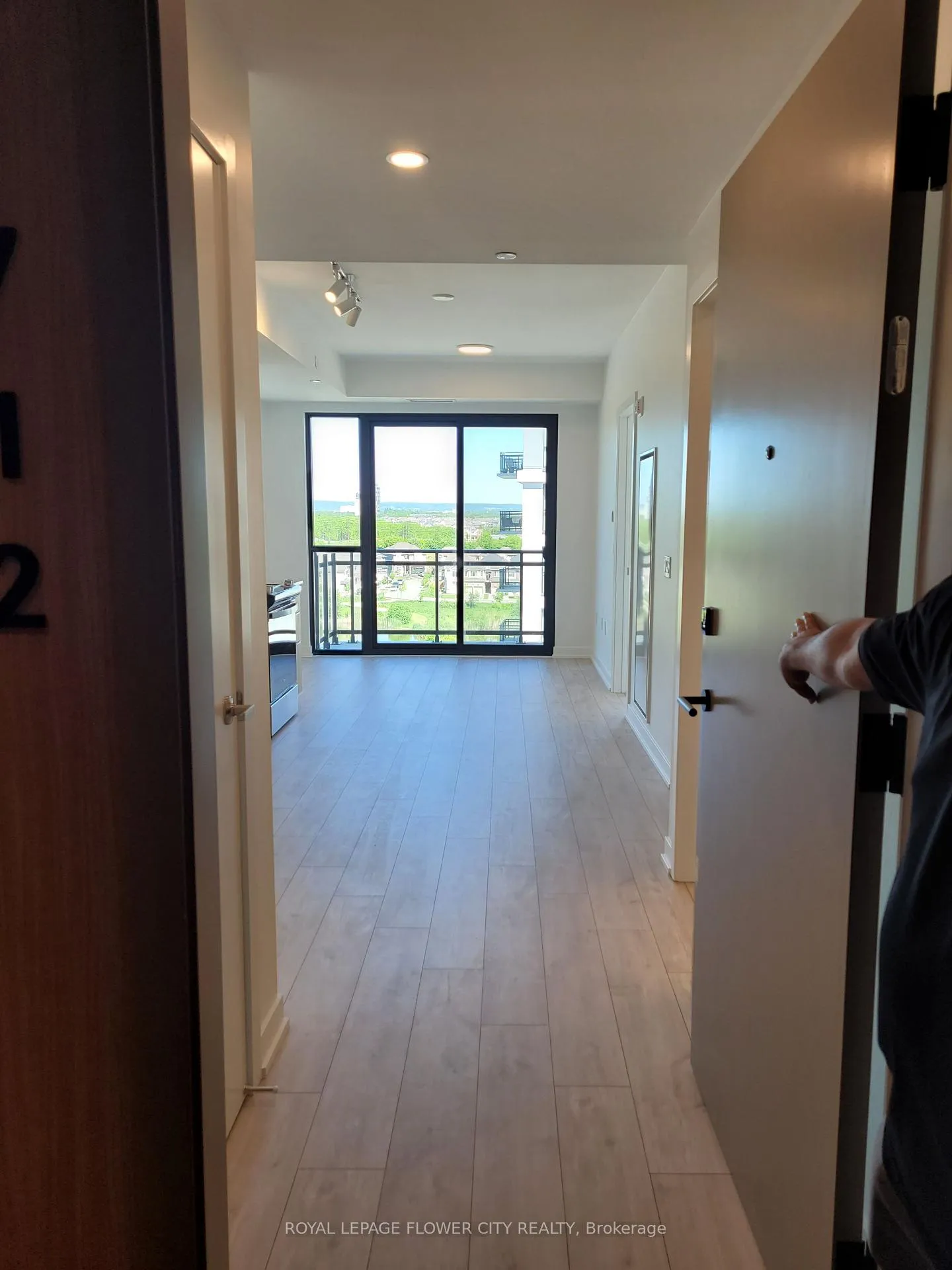 Photo 5 of Unit 712, 740 Whitlock Avenue, Milton, Cobban — HOMEH