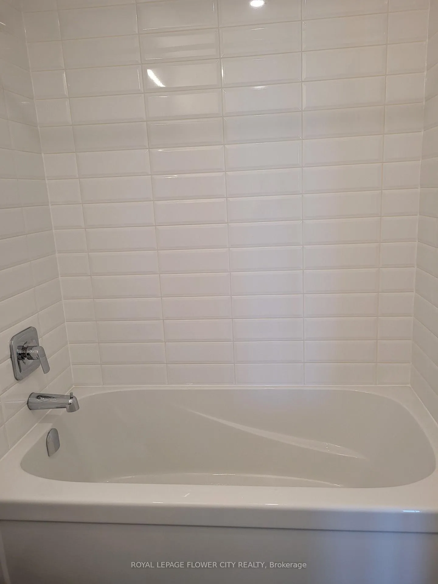 Photo 14 of Unit 712, 740 Whitlock Avenue, Milton, Cobban — HOMEH
