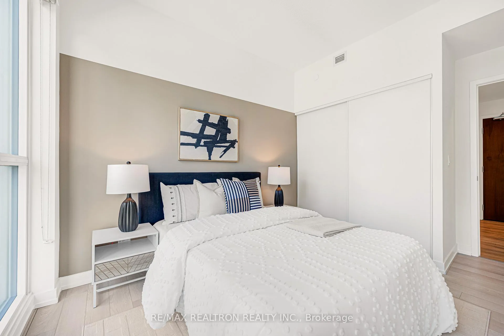 Photo 41 of Unit 703, 115 Mcmahon Drive, North York, Bayview Village — HOMEH