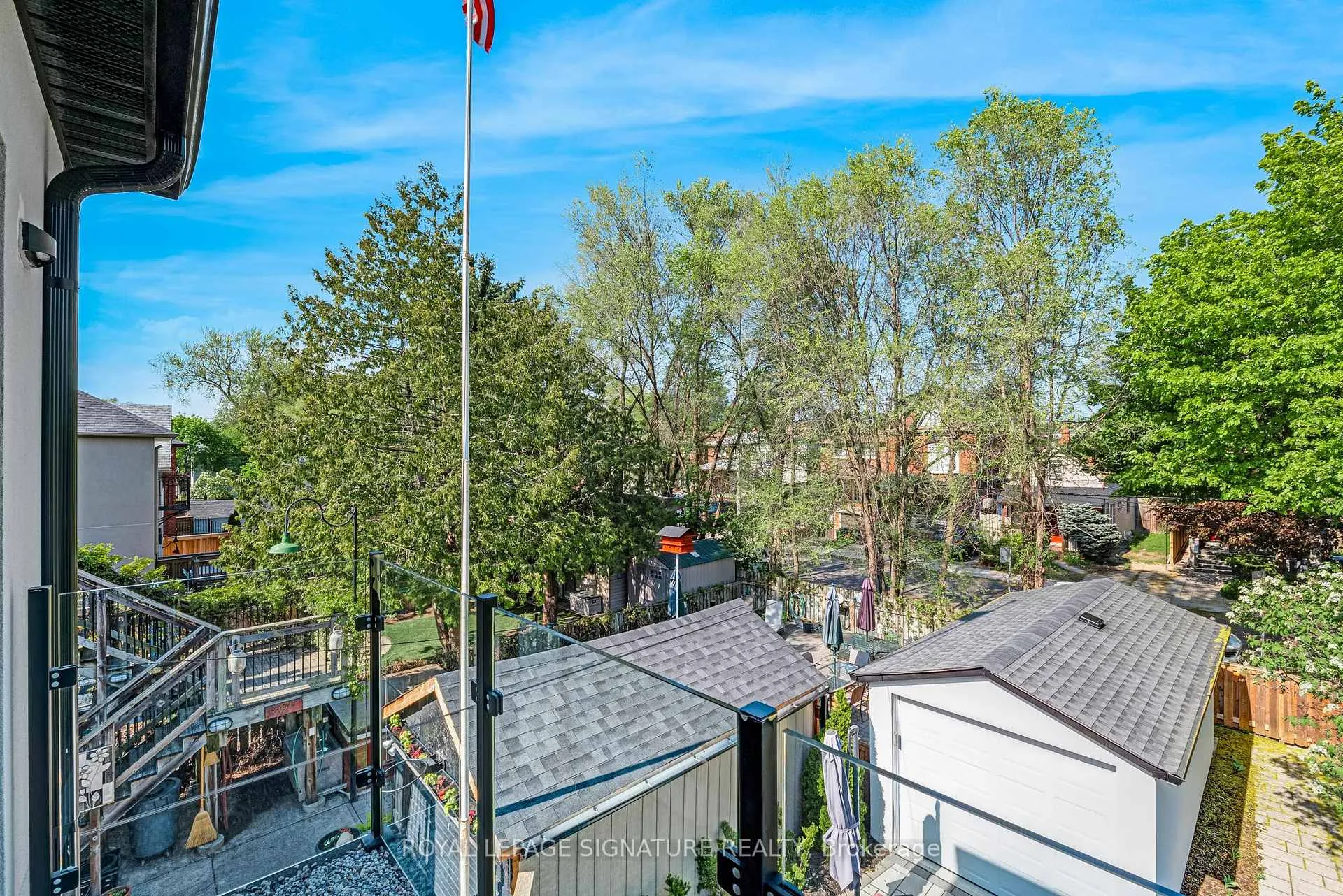 Photo 26 of 39 Coleridge Avenue, Toronto, Woodbine-Lumsden — HOMEH
