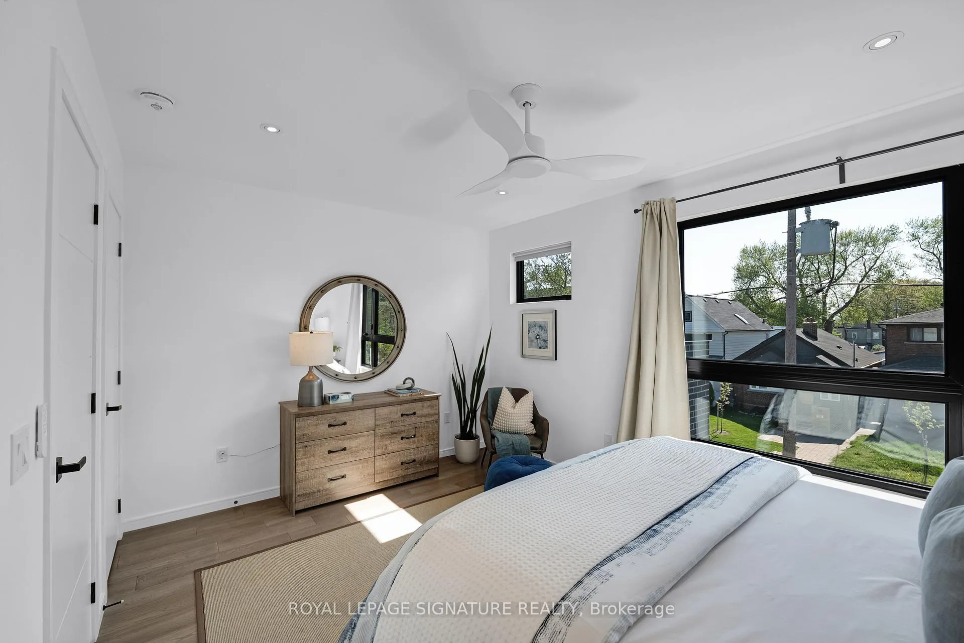 Photo 32 of 39 Coleridge Avenue, Toronto, Woodbine-Lumsden — HOMEH