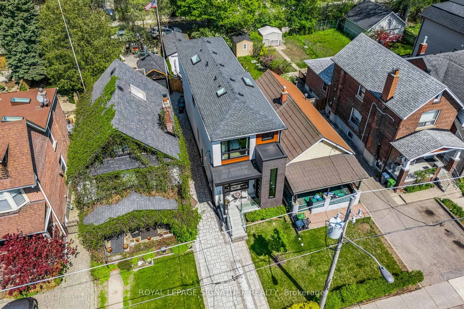 Photo 48 of 39 Coleridge Avenue, Toronto, Woodbine-Lumsden — HOMEH
