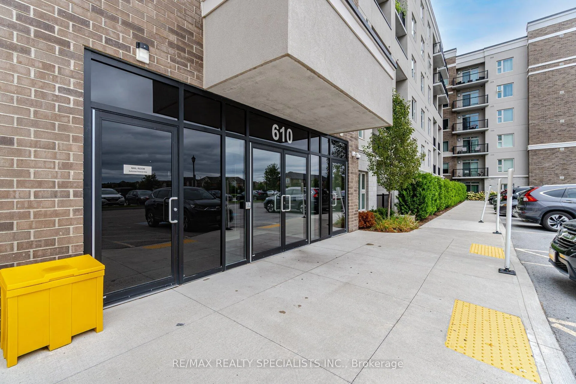 Photo 2 of Unit 315, 610 Farmstead Drive, Milton, Willmott — HOMEH