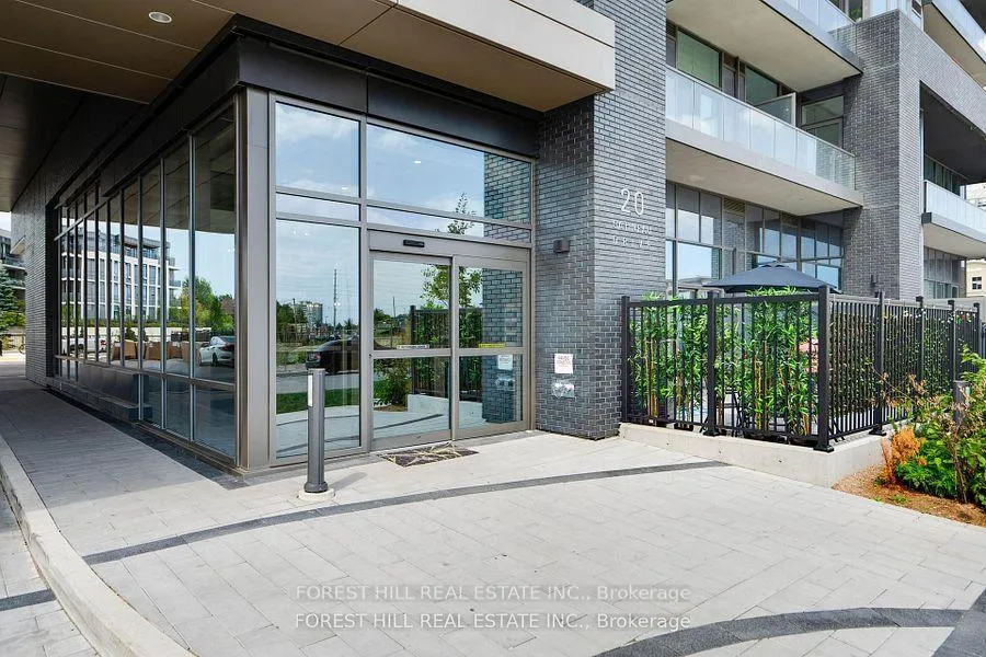 Front of Unit 1703E, 20 Gatineau Drive