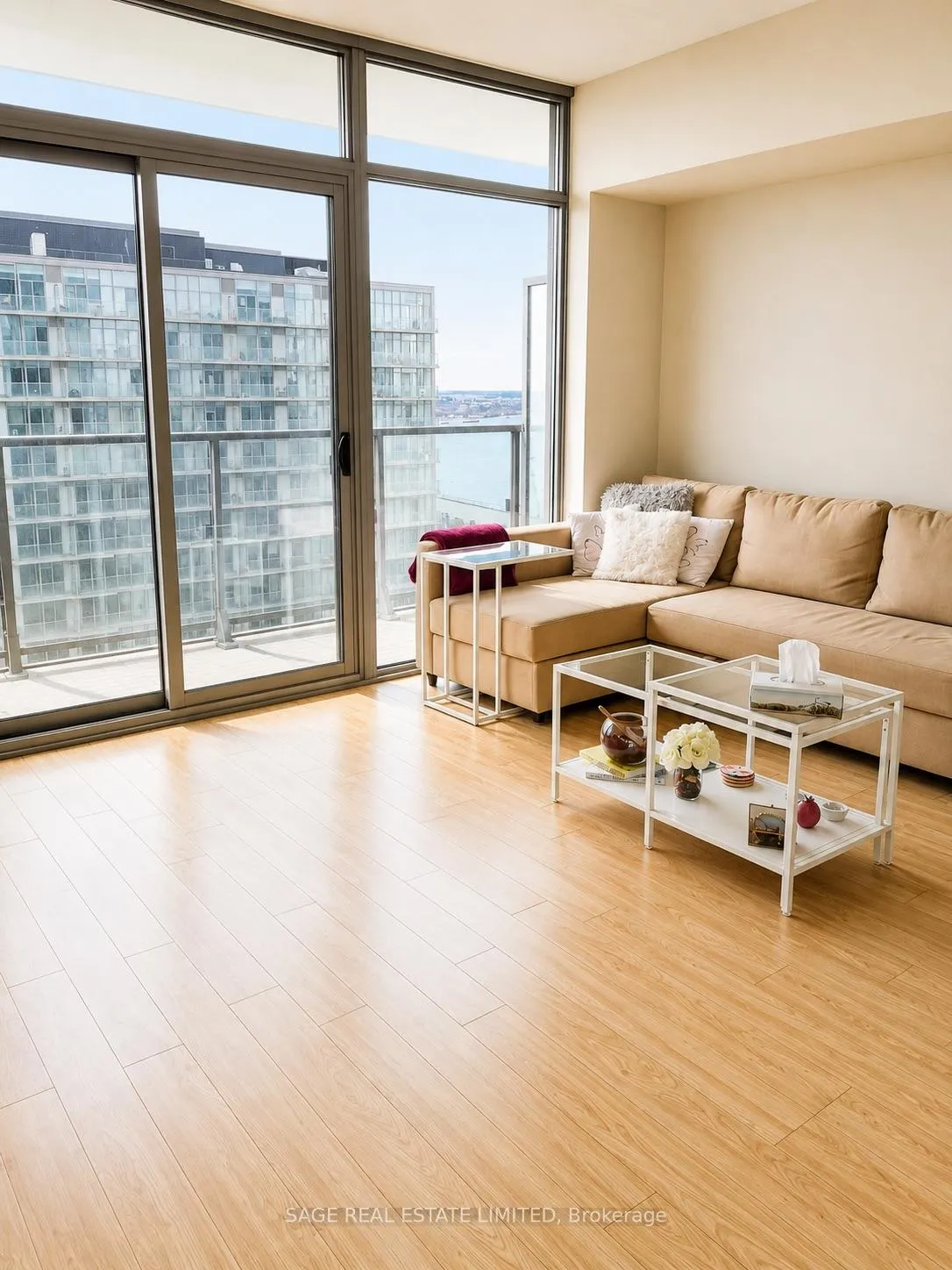 Photo 2 of Unit 2712, 105 The Queensway, Toronto, High Park-Swansea — HOMEH