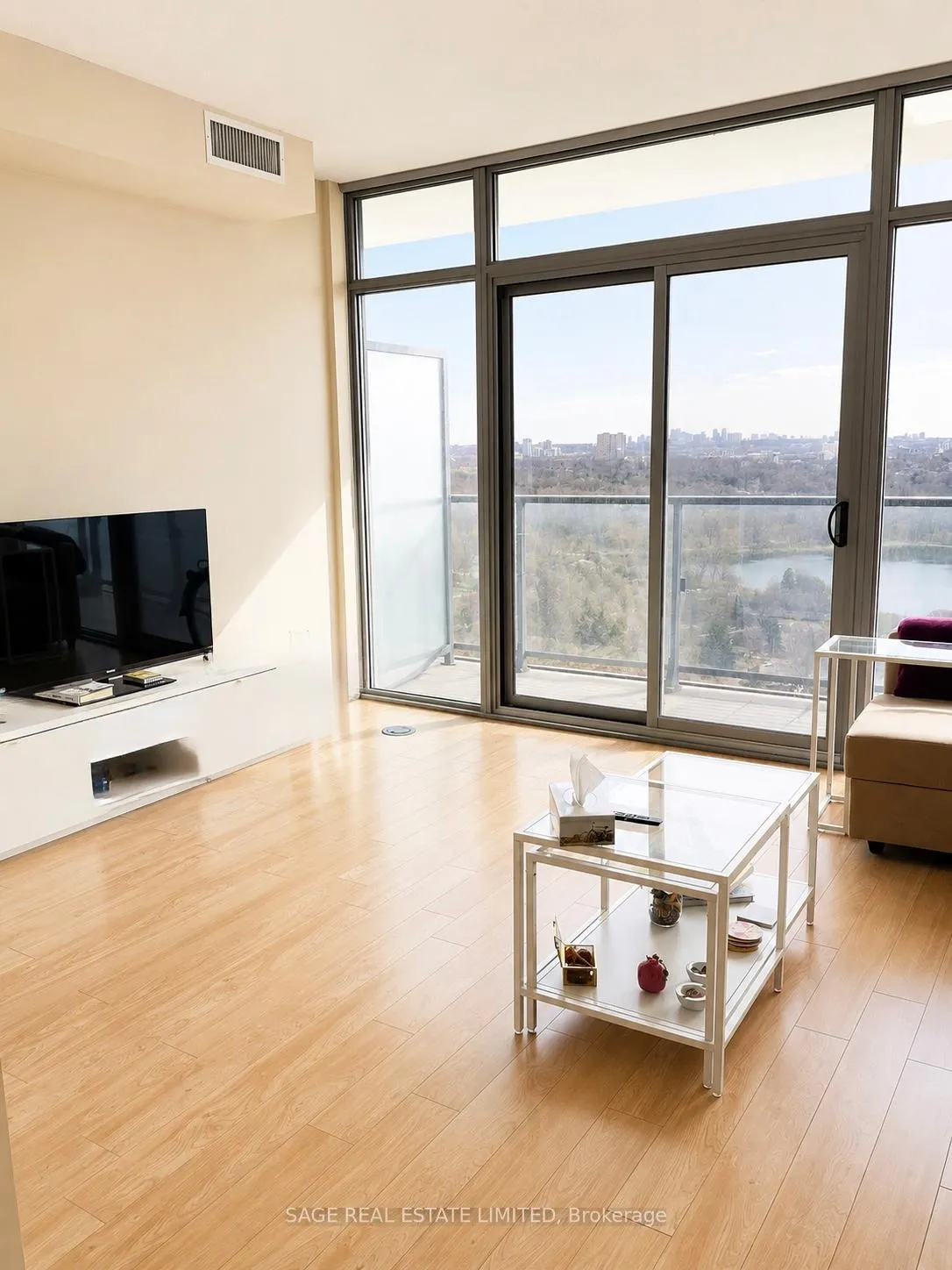 Photo 3 of Unit 2712, 105 The Queensway, Toronto, High Park-Swansea — HOMEH