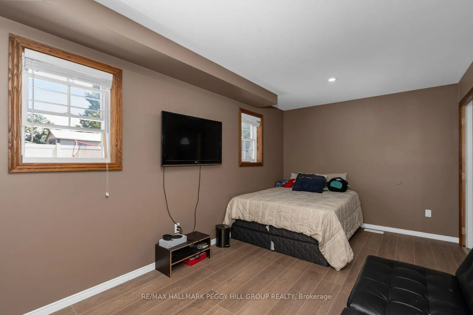 Photo 11 of 72 Creighton Street, Ramara, Atherley — HOMEH