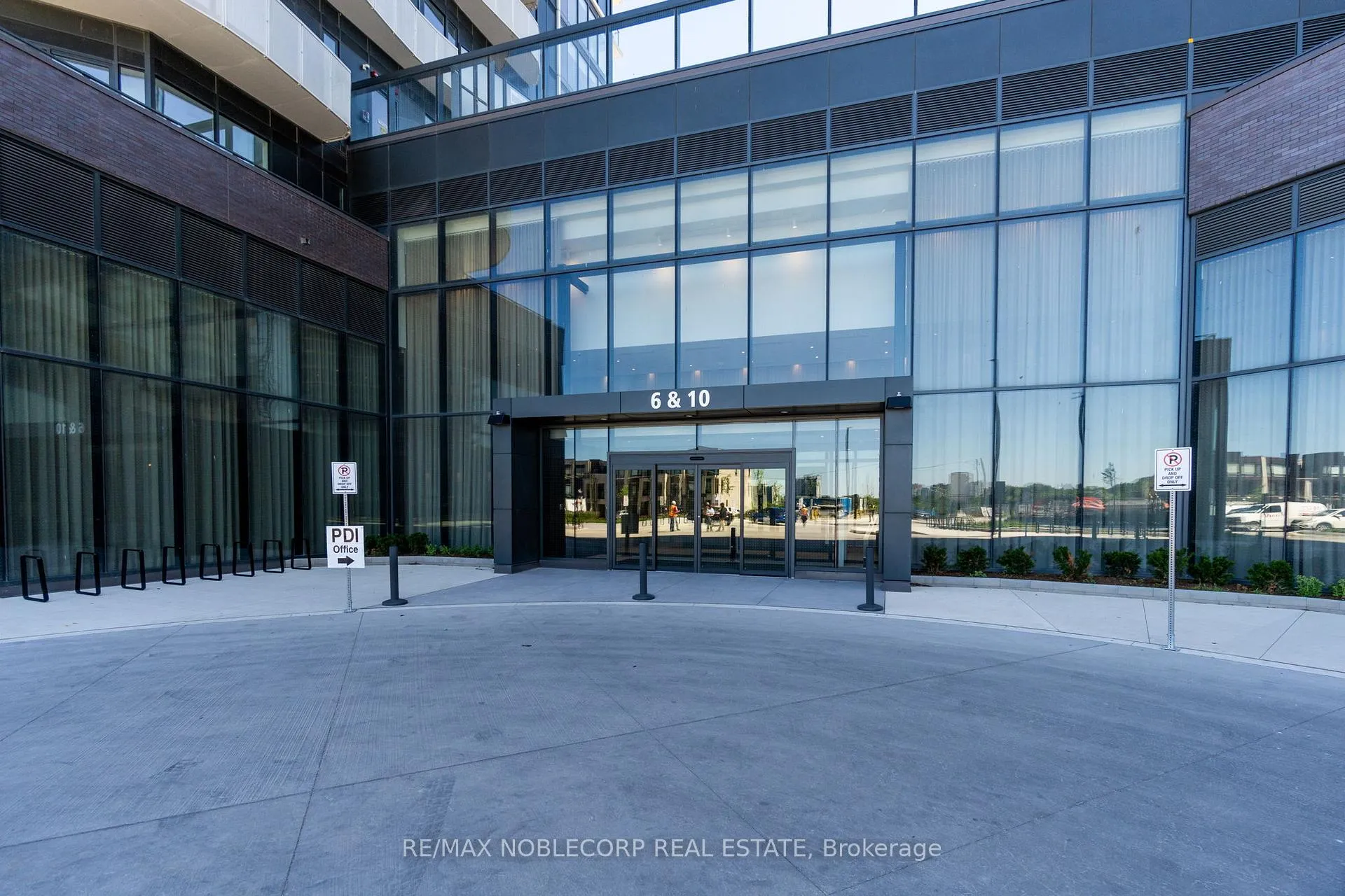 Photo 3 of Unit 1414, 6 Flavelle Trail, Vaughan, Vaughan Grove — HOMEH
