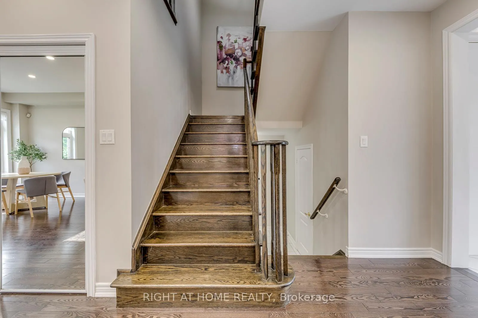 Photo 21 of 135 Holmes Crescent, Milton, Scott — HOMEH