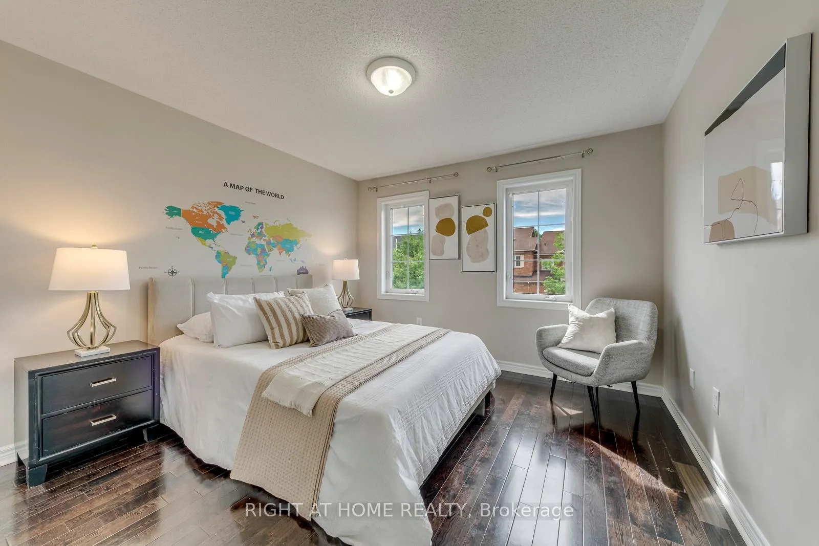 Photo 28 of 135 Holmes Crescent, Milton, Scott — HOMEH