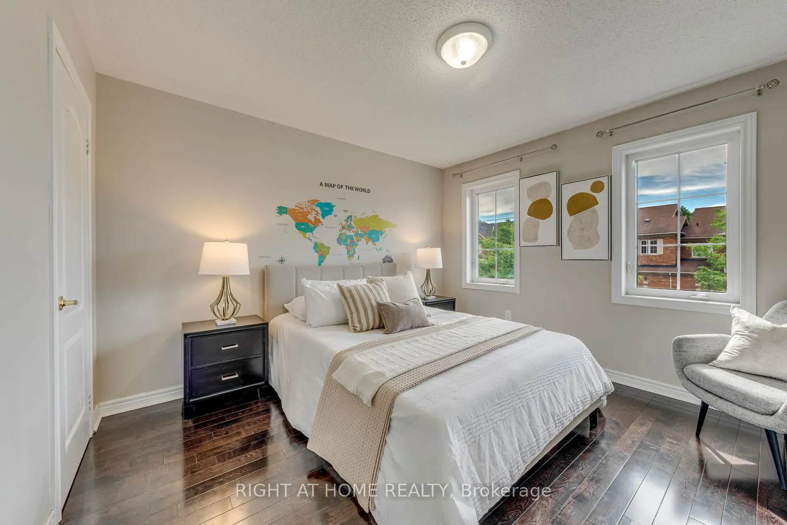 Photo 29 of 135 Holmes Crescent, Milton, Scott — HOMEH