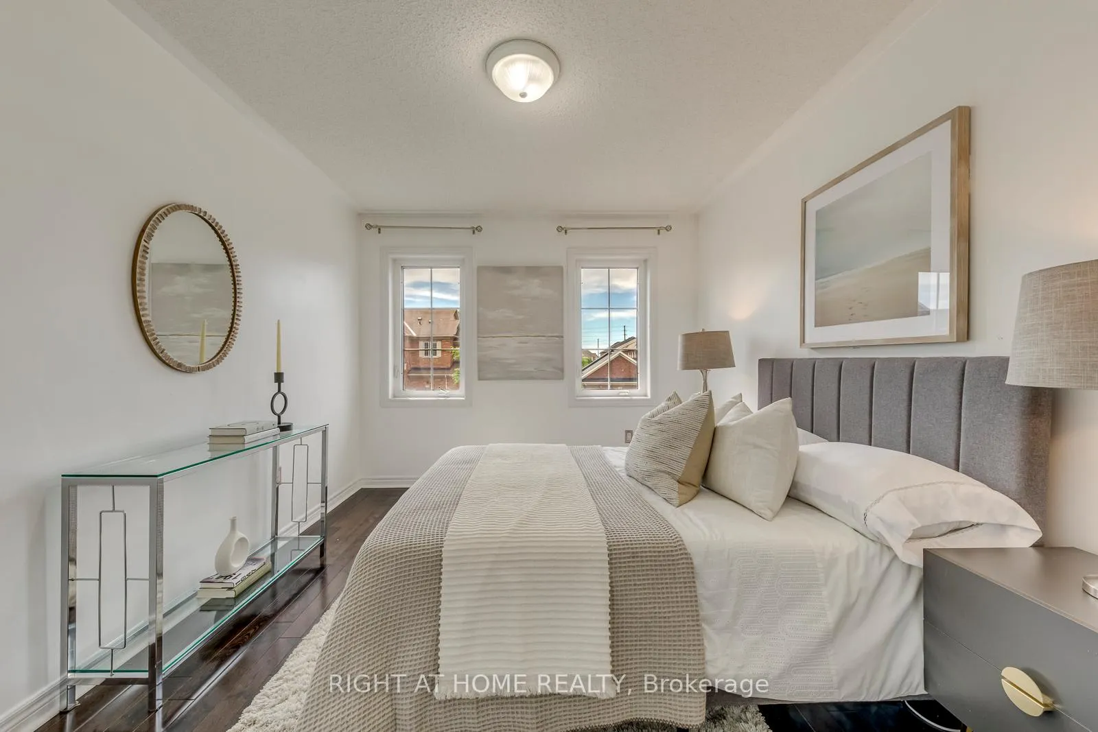 Photo 31 of 135 Holmes Crescent, Milton, Scott — HOMEH