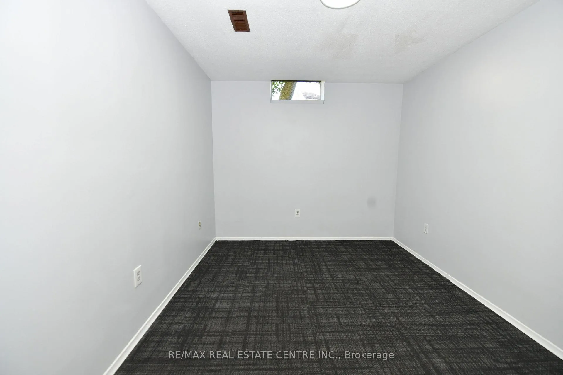 Photo 10 of 5 Harmony Court, Cambridge, Greenway-Chaplin — HOMEH