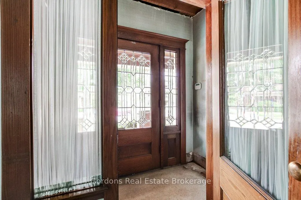 Photo 6 of 156 Sherman Avenue S, Hamilton, St. Clair — HOMEH