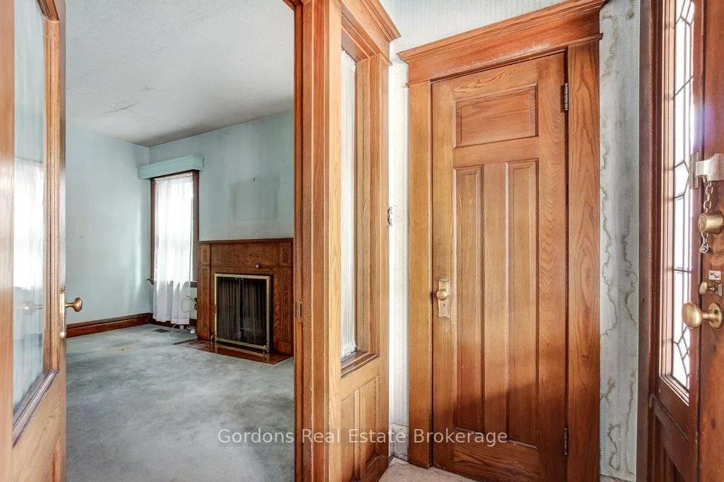 Photo 7 of 156 Sherman Avenue S, Hamilton, St. Clair — HOMEH