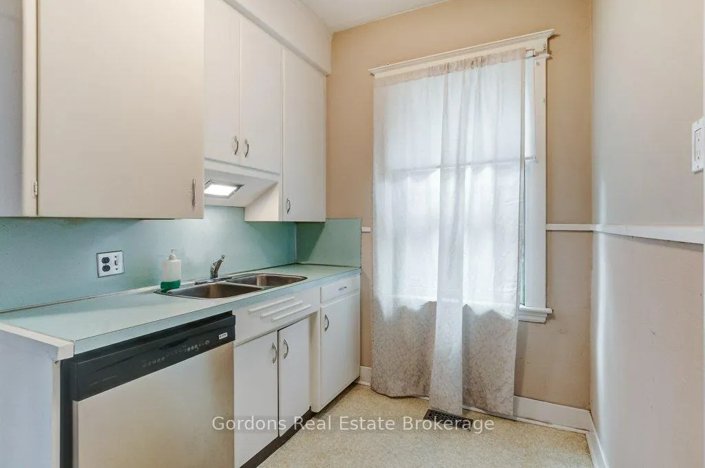 Photo 14 of 156 Sherman Avenue S, Hamilton, St. Clair — HOMEH