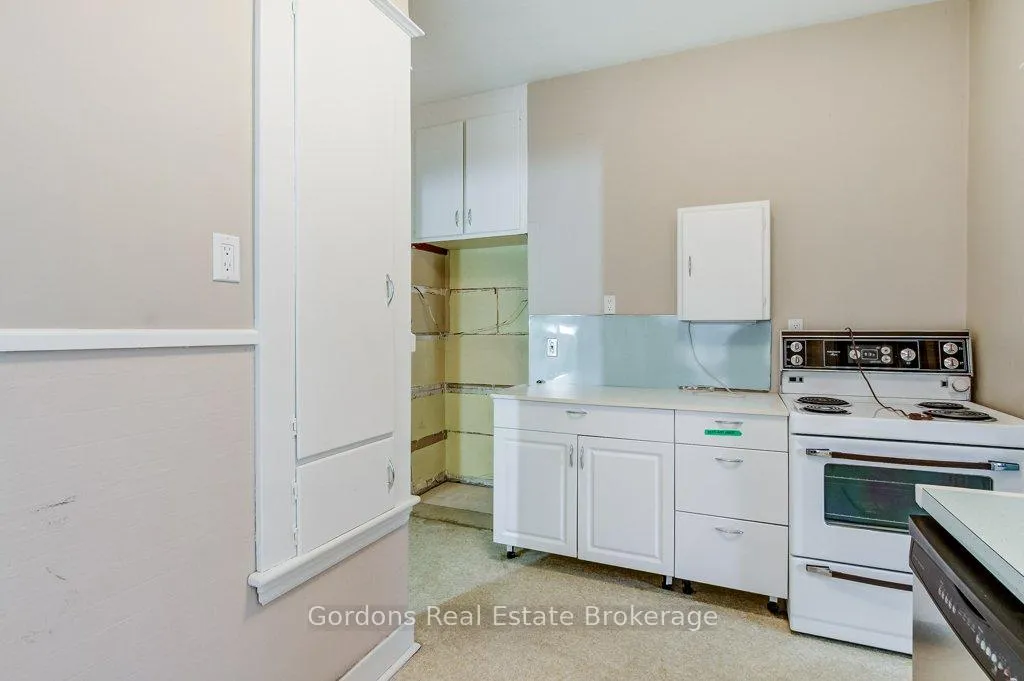 Photo 16 of 156 Sherman Avenue S, Hamilton, St. Clair — HOMEH