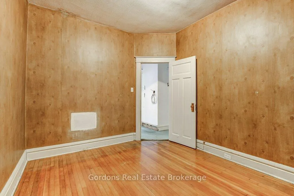 Photo 19 of 156 Sherman Avenue S, Hamilton, St. Clair — HOMEH
