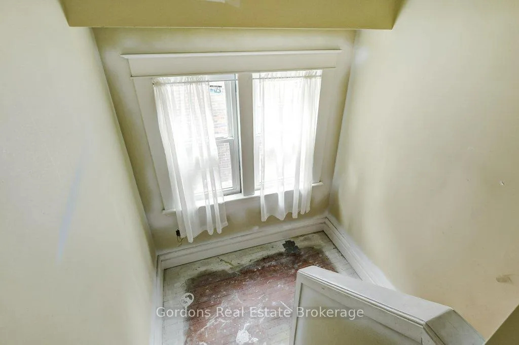 Photo 24 of 156 Sherman Avenue S, Hamilton, St. Clair — HOMEH