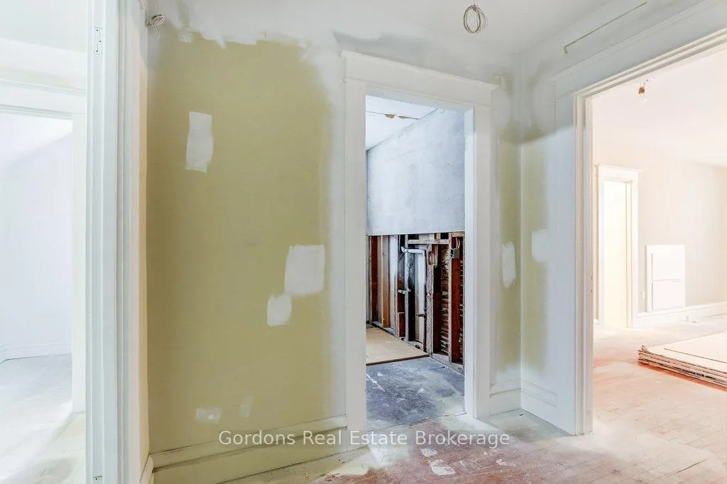 Photo 25 of 156 Sherman Avenue S, Hamilton, St. Clair — HOMEH