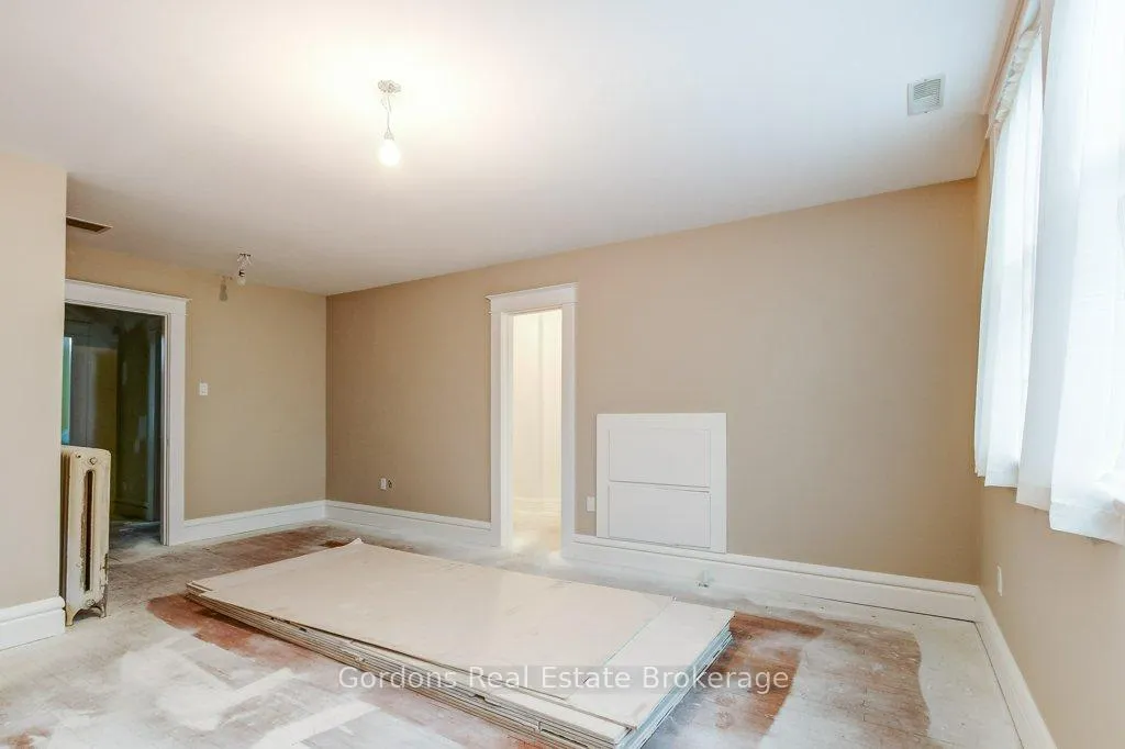 Photo 32 of 156 Sherman Avenue S, Hamilton, St. Clair — HOMEH