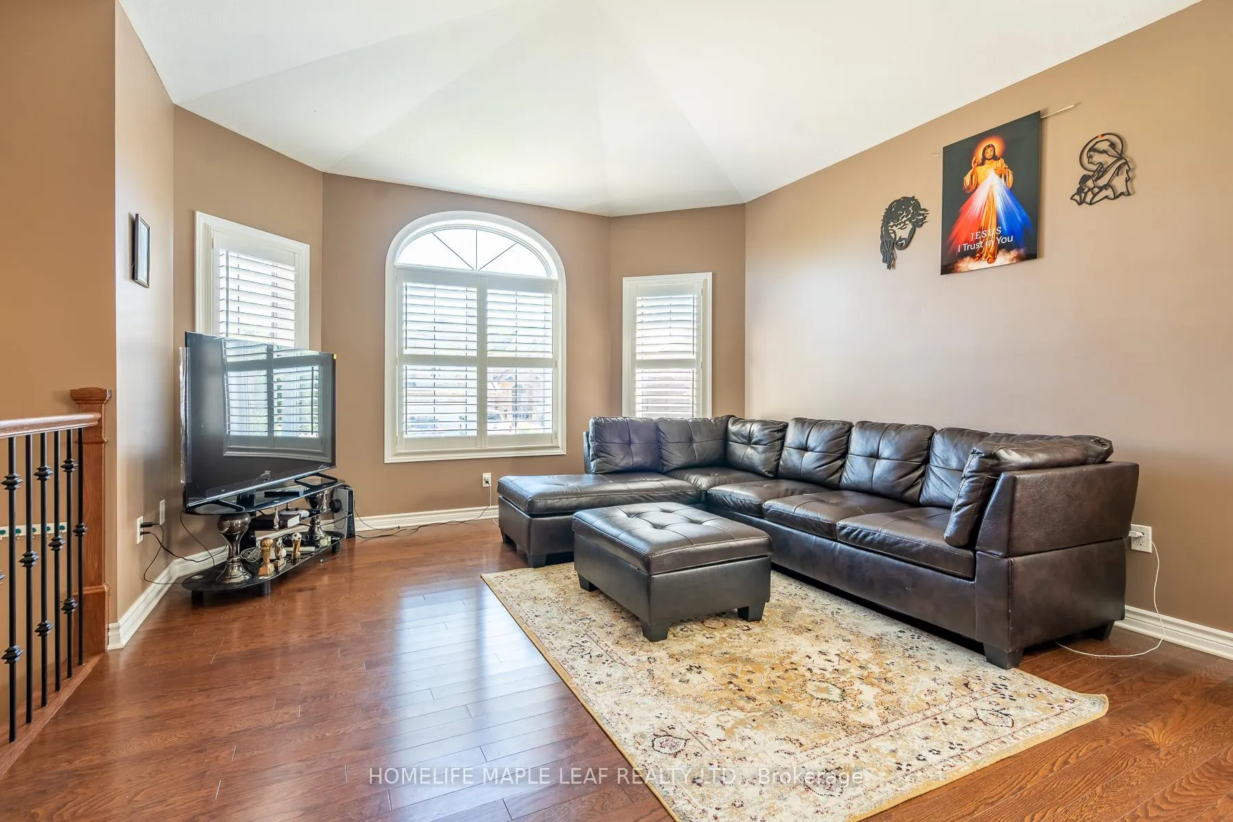 Photo 9 of 8625 Kelsey Crescent, Niagara Falls, Forestview — HOMEH