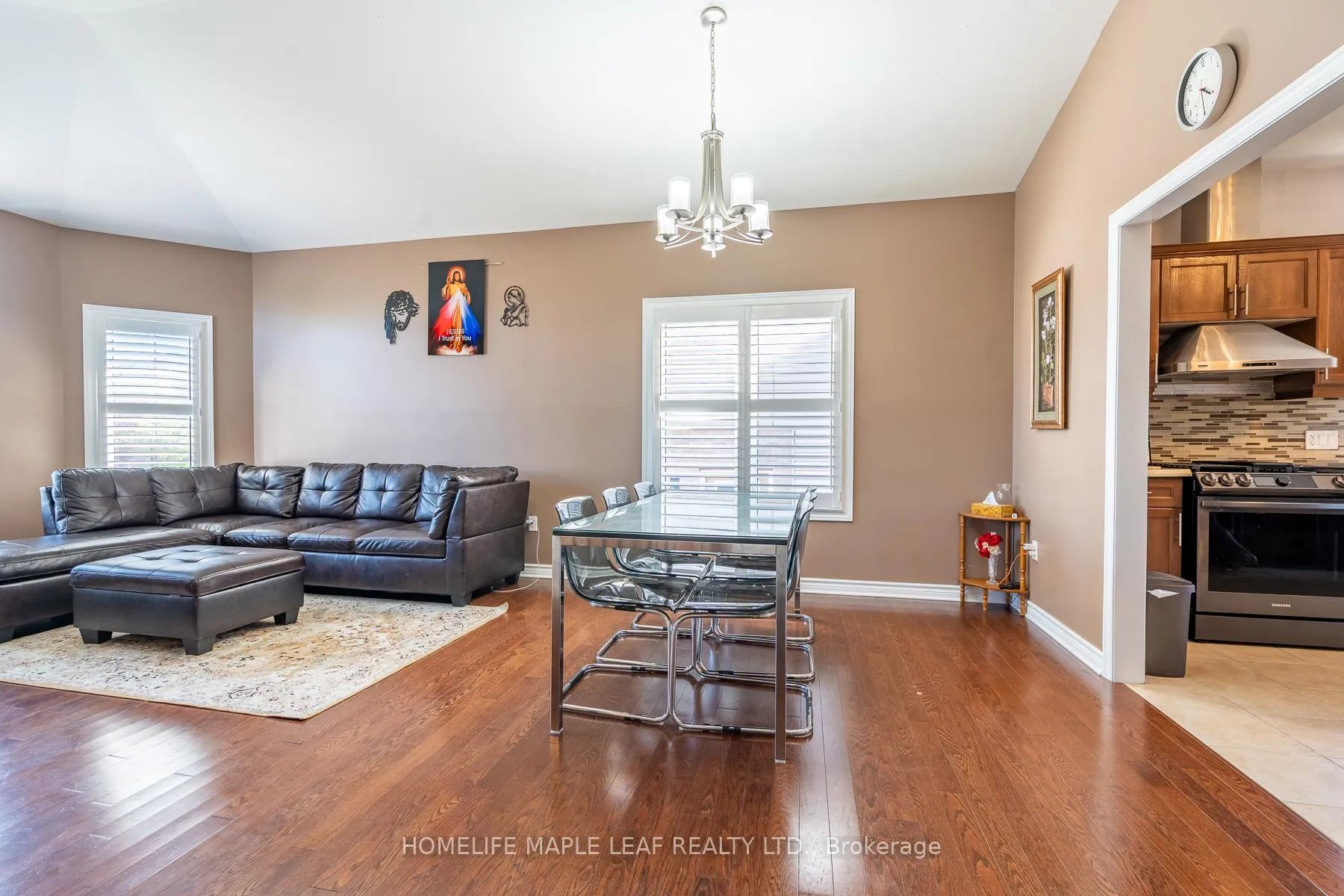Photo 10 of 8625 Kelsey Crescent, Niagara Falls, Forestview — HOMEH