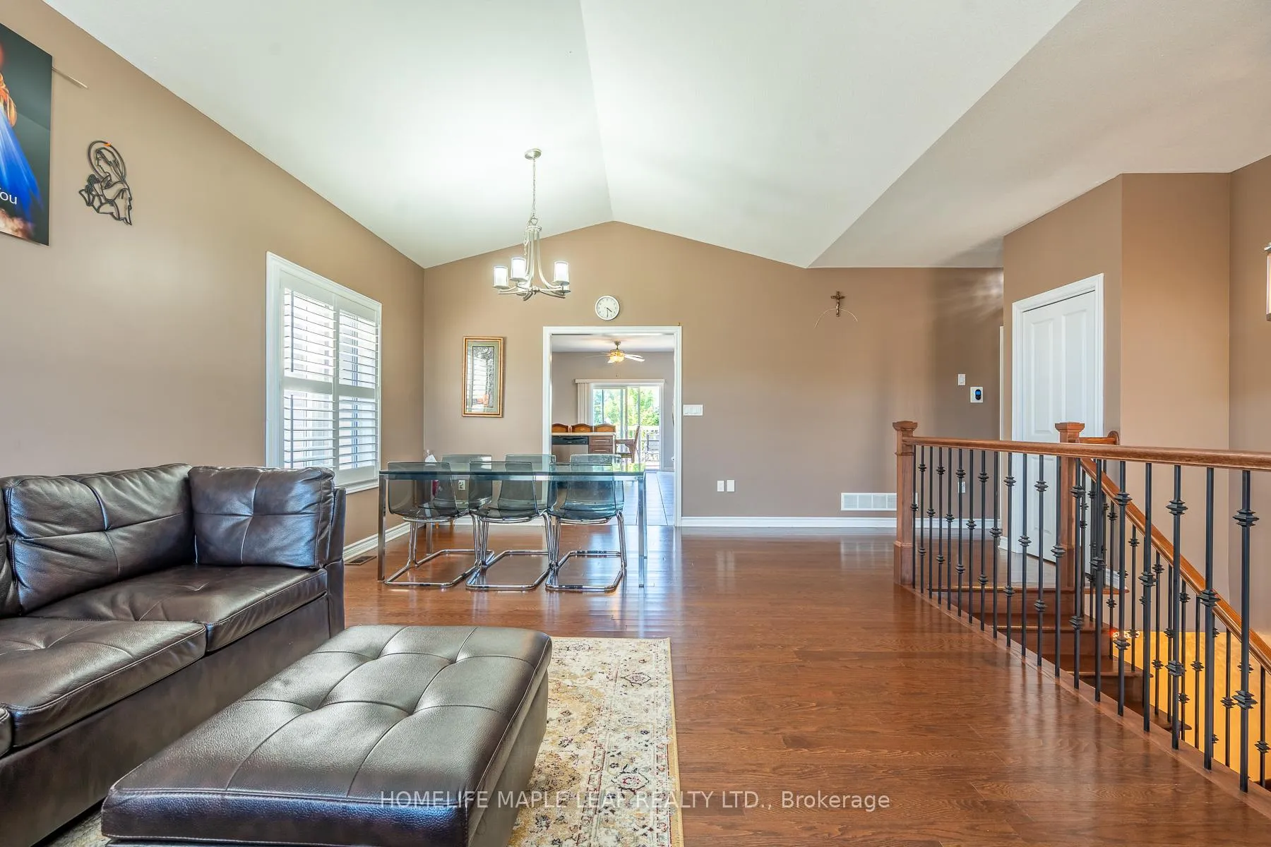 Photo 11 of 8625 Kelsey Crescent, Niagara Falls, Forestview — HOMEH