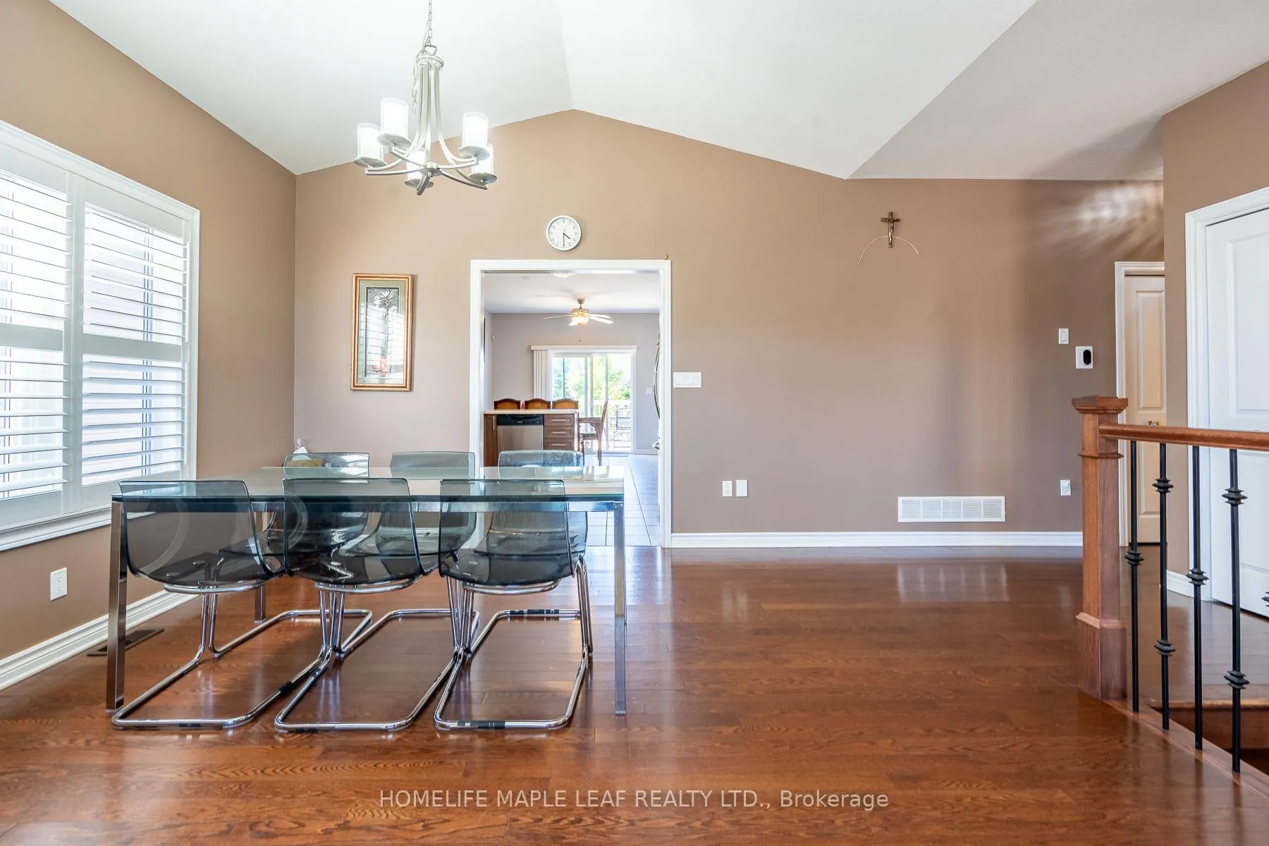 Photo 12 of 8625 Kelsey Crescent, Niagara Falls, Forestview — HOMEH