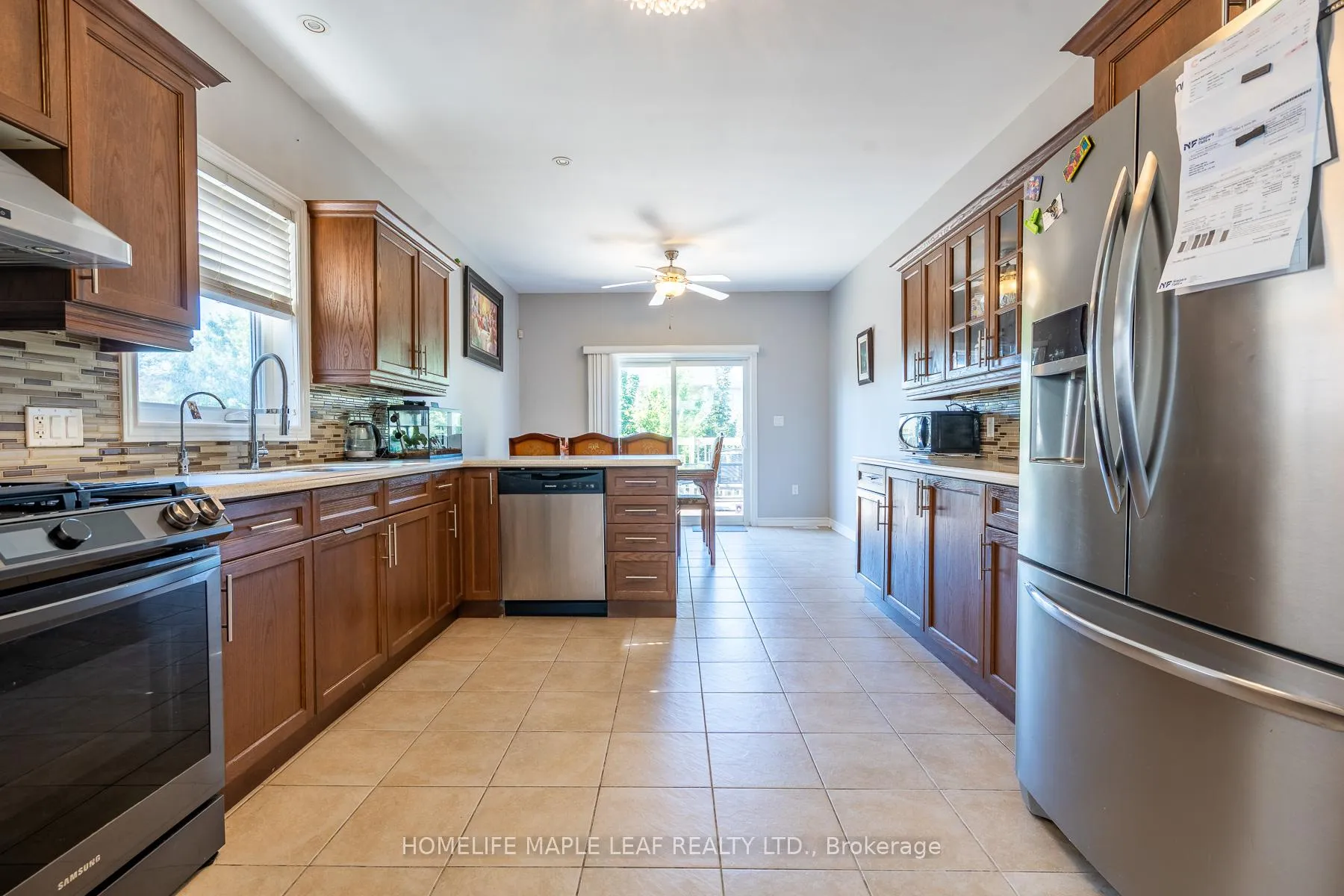 Photo 13 of 8625 Kelsey Crescent, Niagara Falls, Forestview — HOMEH