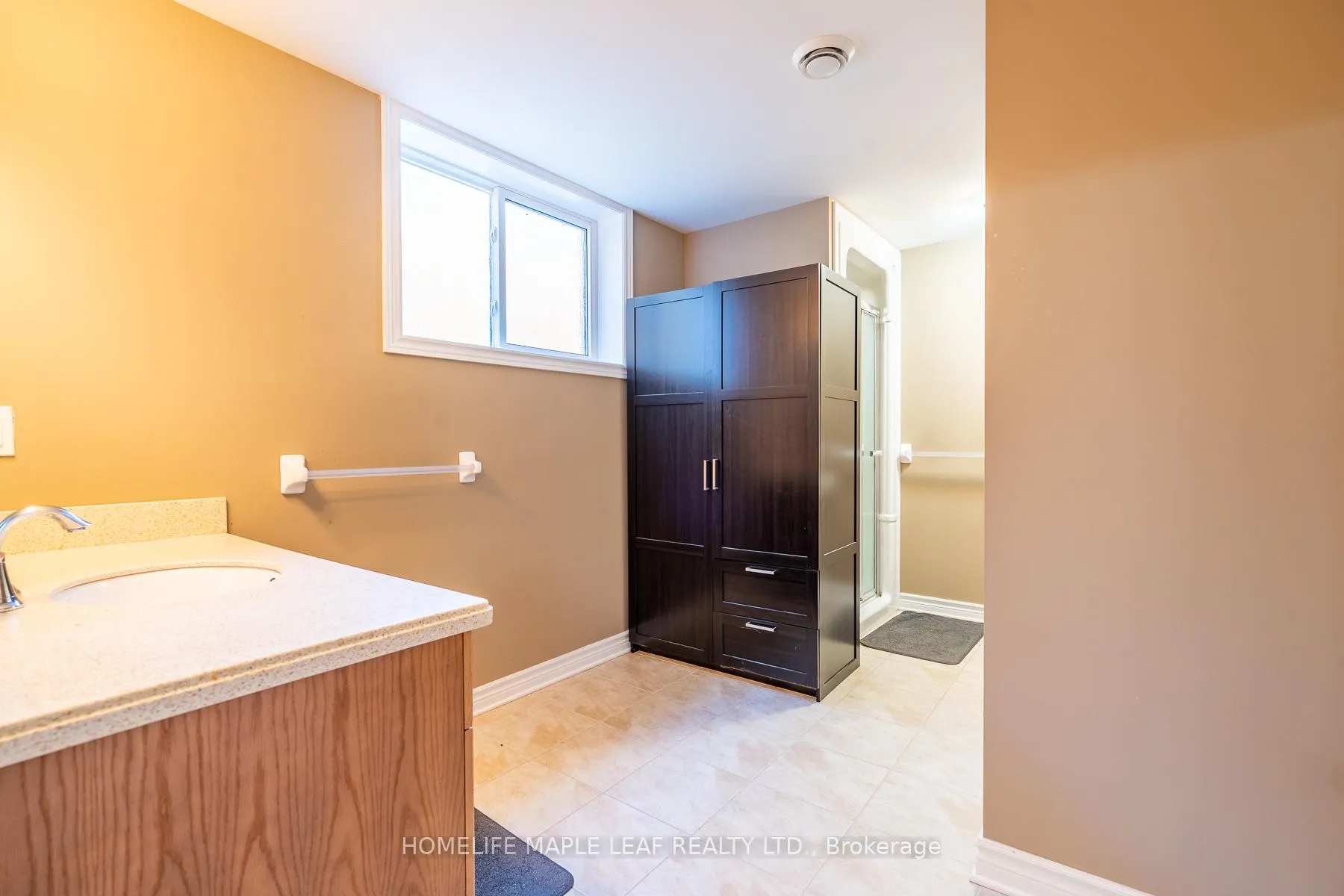 Photo 32 of 8625 Kelsey Crescent, Niagara Falls, Forestview — HOMEH