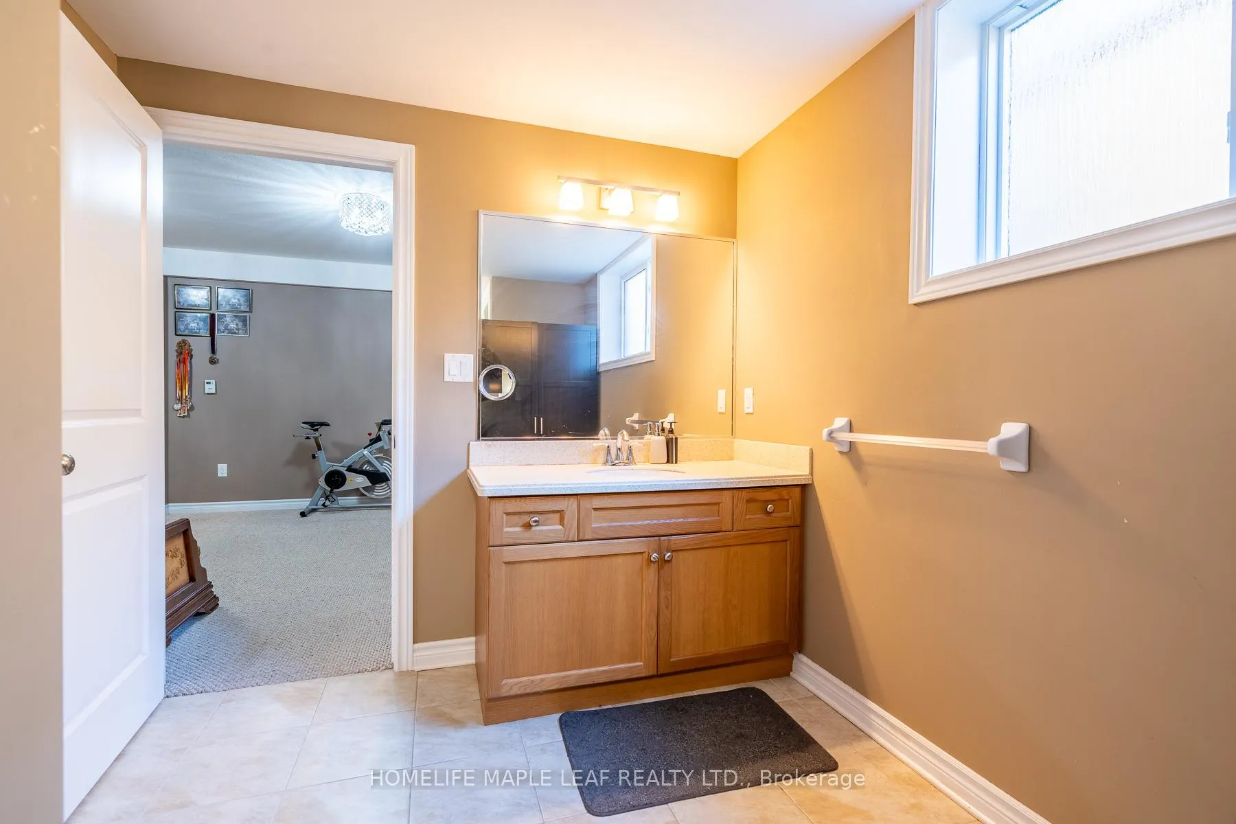 Photo 34 of 8625 Kelsey Crescent, Niagara Falls, Forestview — HOMEH