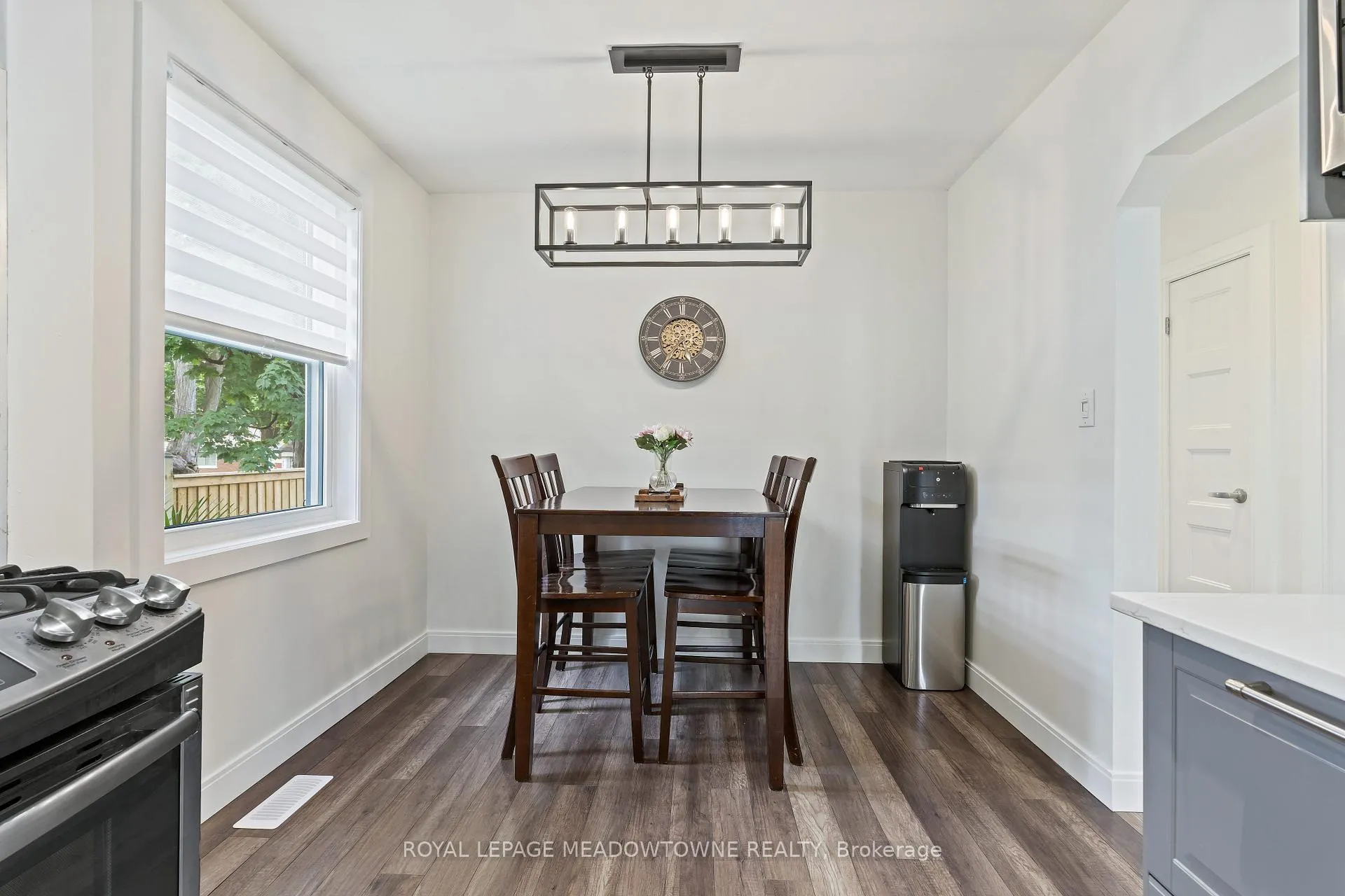 Photo 13 of 35 Henry Street, Halton Hills, Georgetown — HOMEH