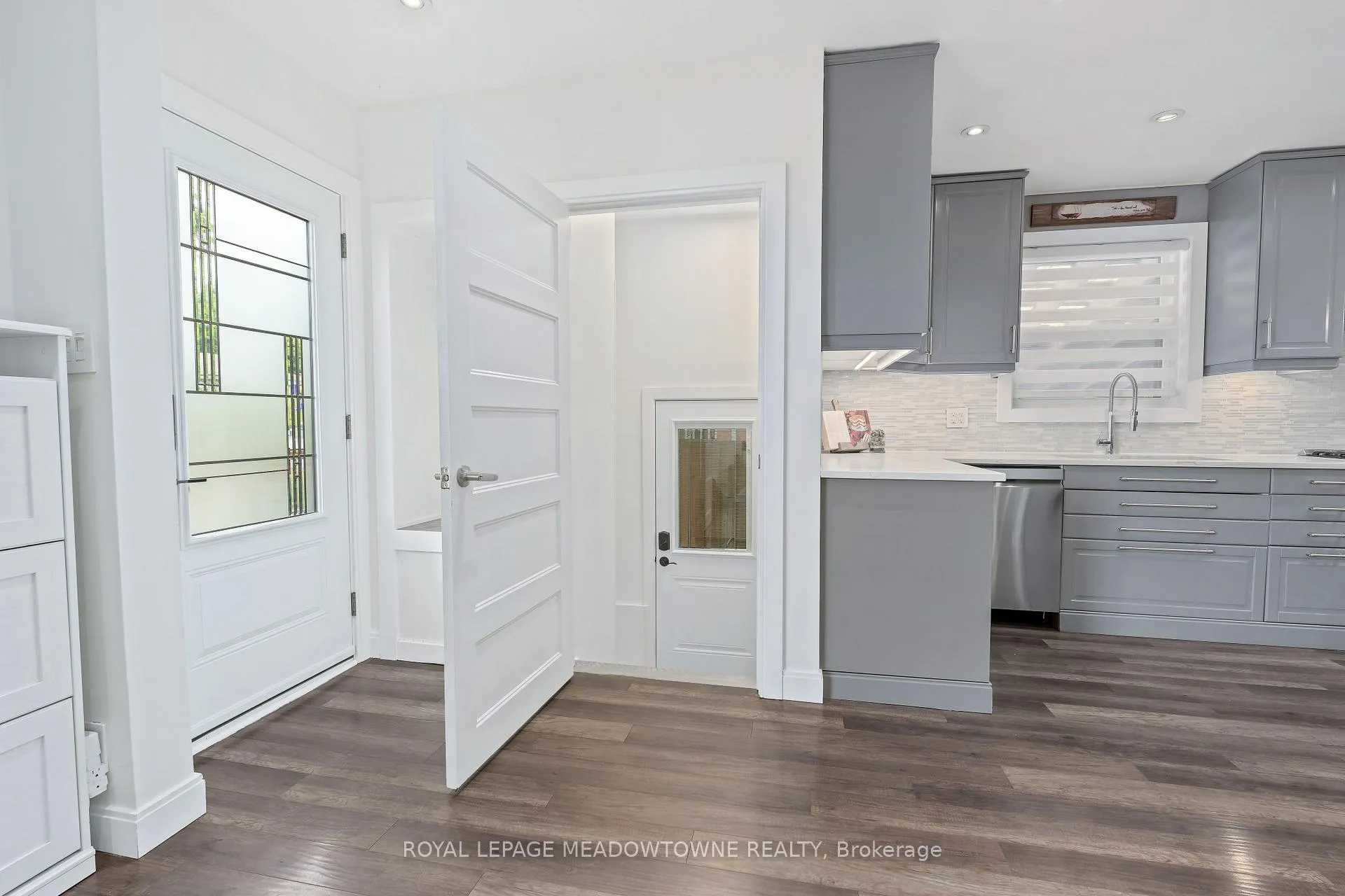 Photo 18 of 35 Henry Street, Halton Hills, Georgetown — HOMEH
