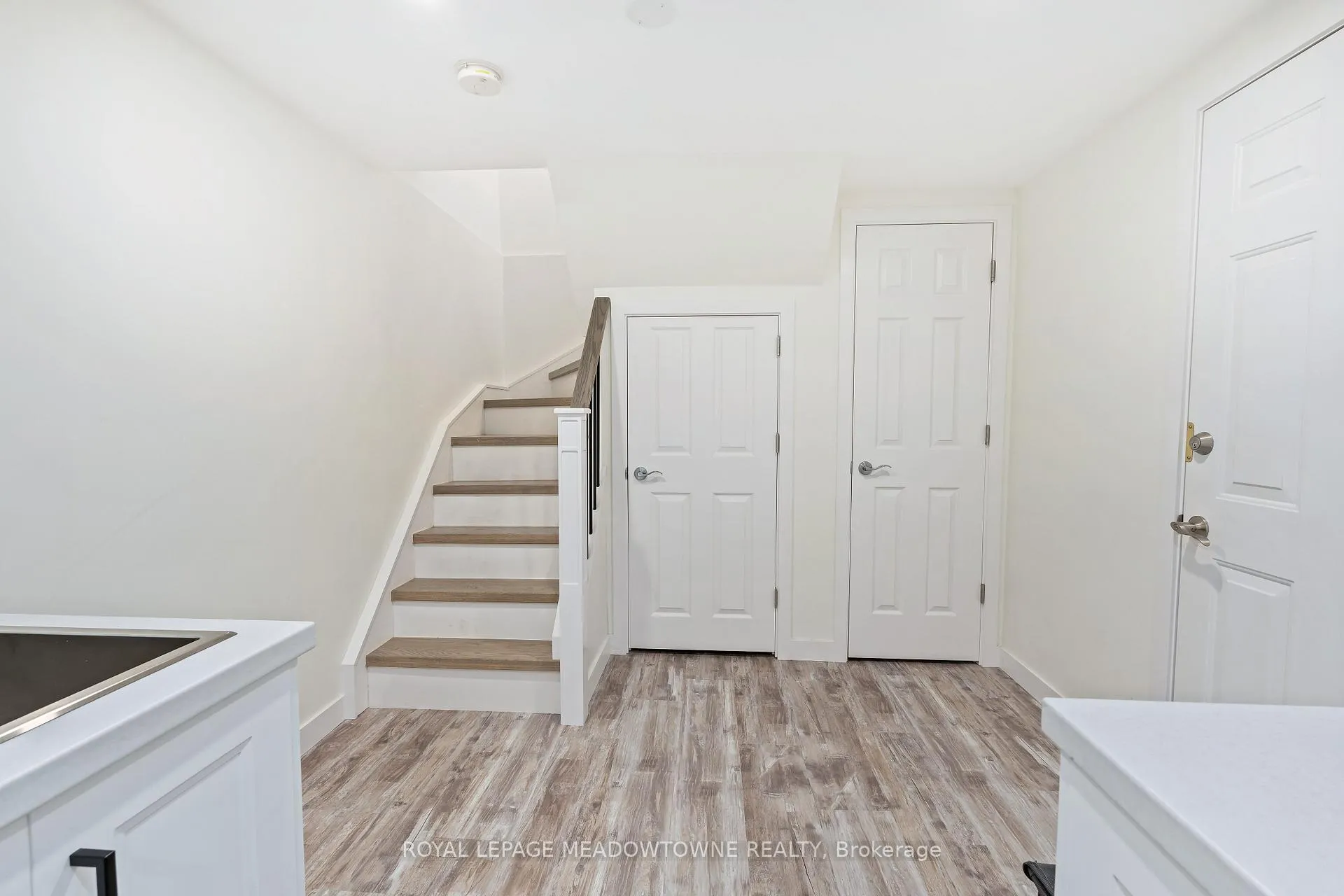 Photo 19 of 35 Henry Street, Halton Hills, Georgetown — HOMEH