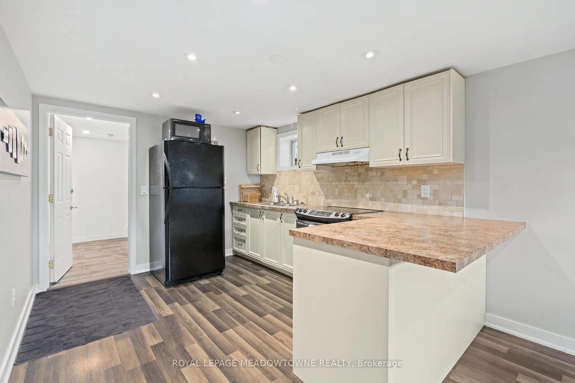 Photo 22 of 35 Henry Street, Halton Hills, Georgetown — HOMEH