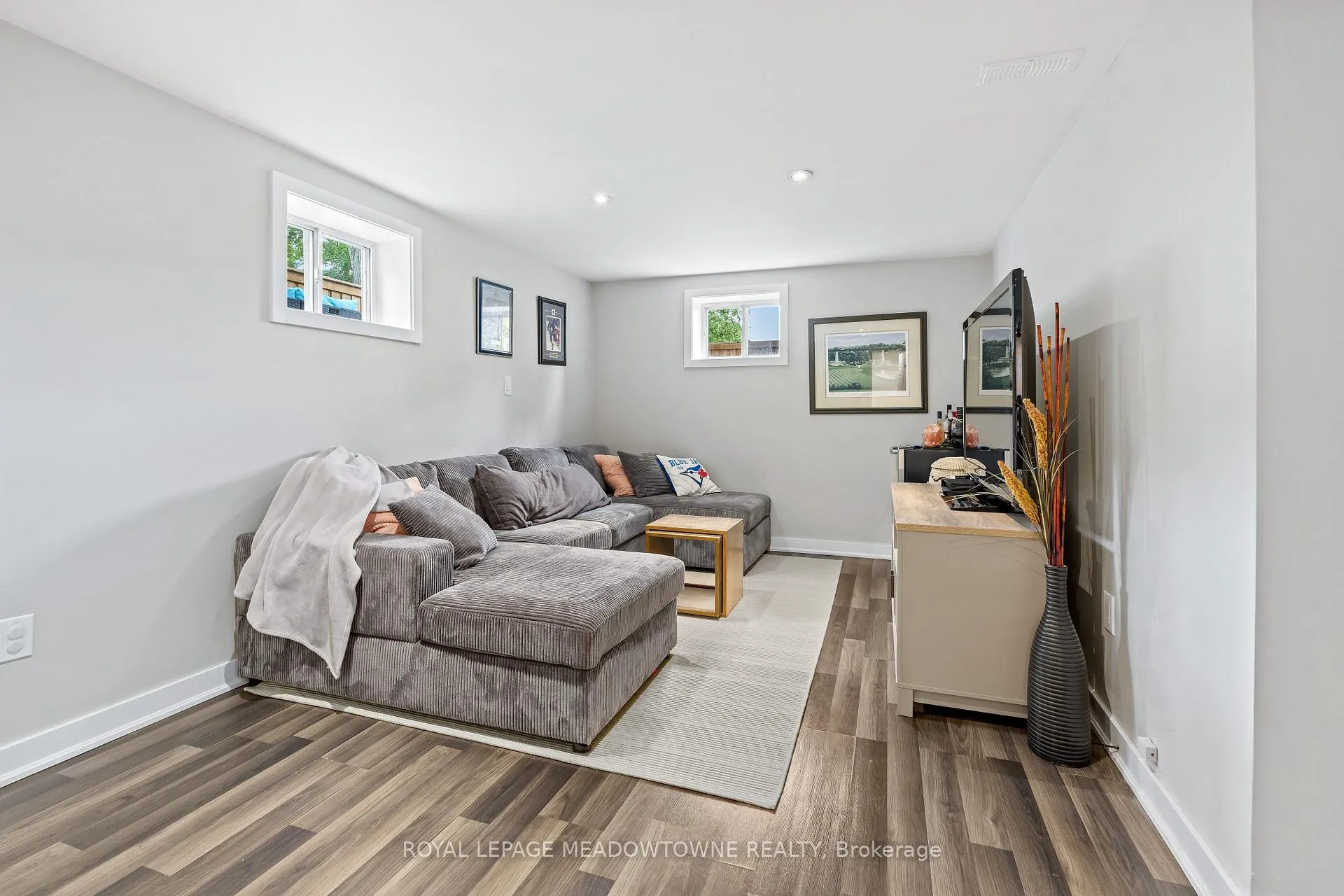 Photo 24 of 35 Henry Street, Halton Hills, Georgetown — HOMEH