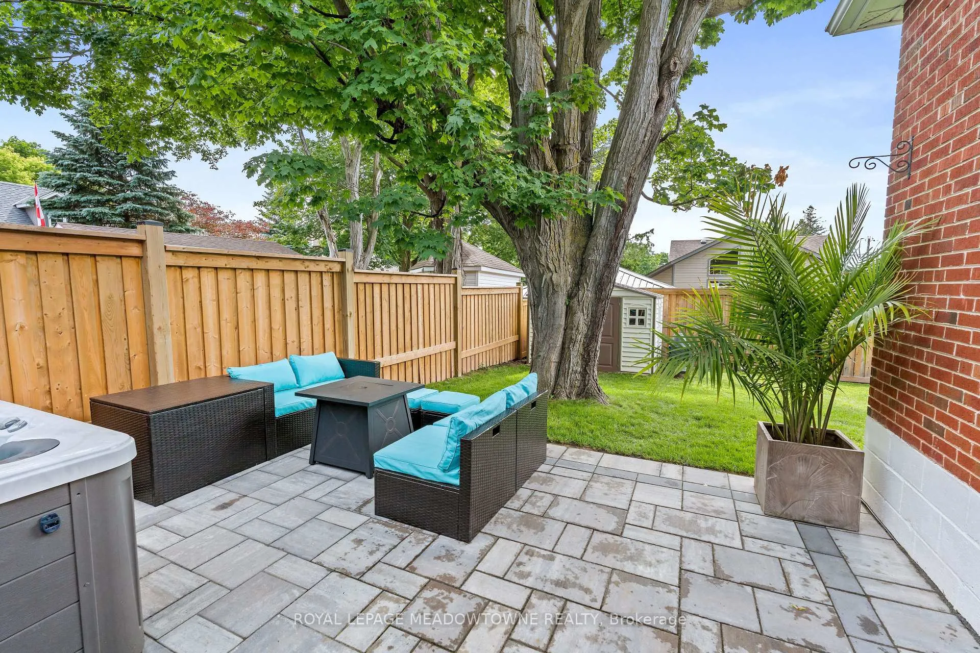 Photo 33 of 35 Henry Street, Halton Hills, Georgetown — HOMEH